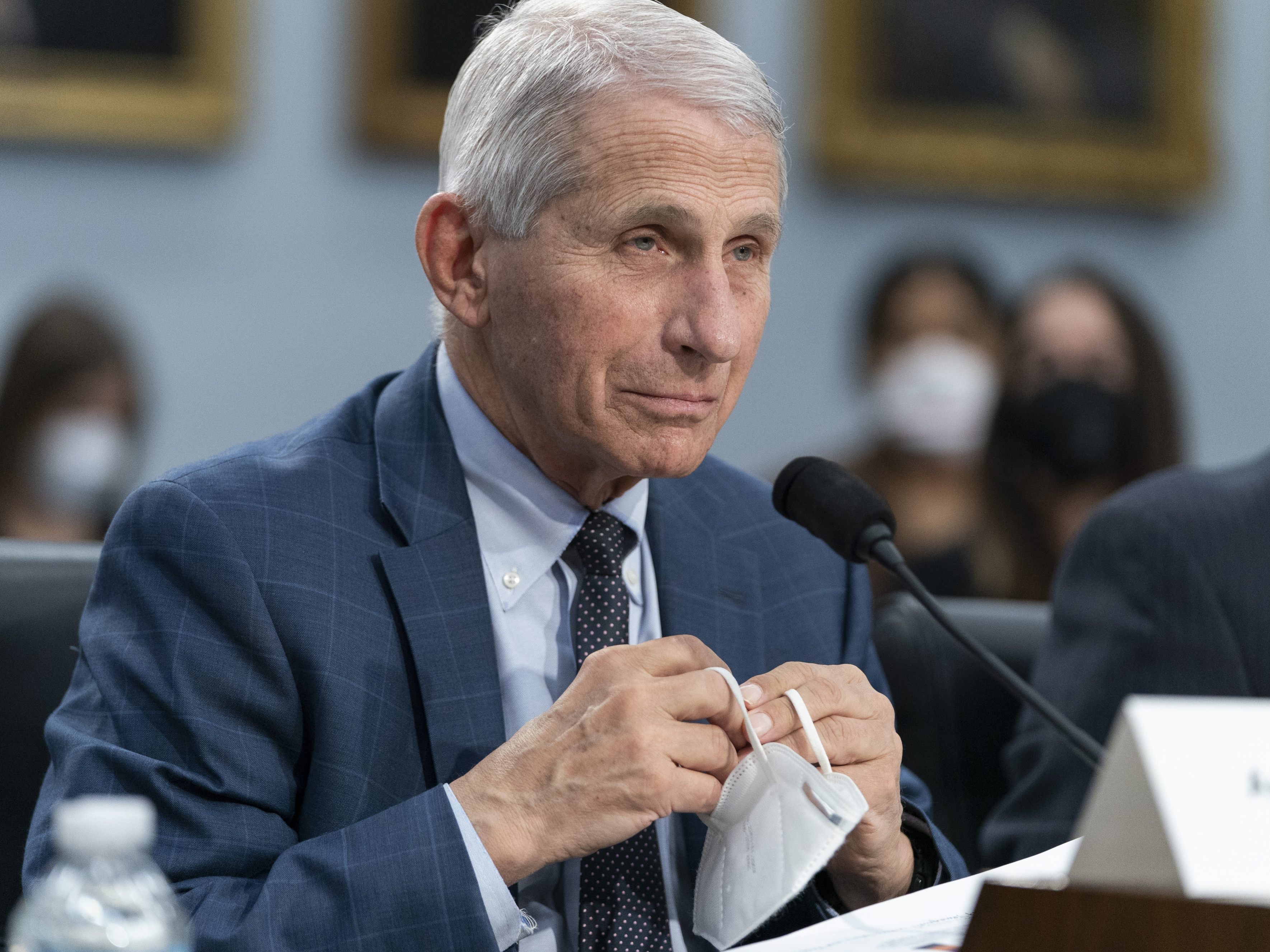 Der Berater von US-Präsident Joe Biden, Anthony Fauci, tritt zurück.