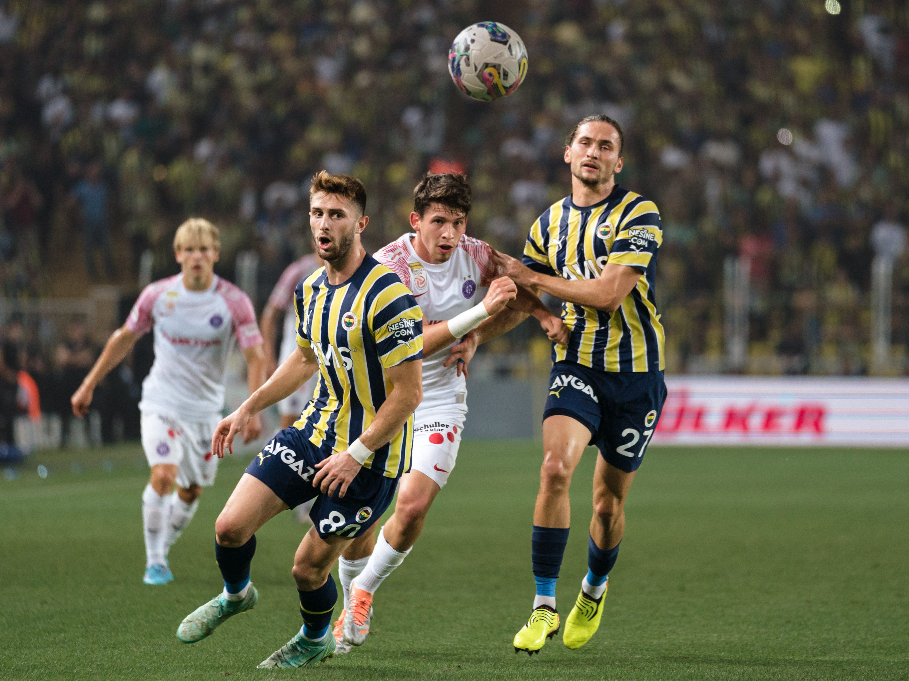 Die Wiener waren auch heute gegen Fenerbahce mehr oder weniger chancenlos. Die Wiener waren auch heute gegen Fenerbahce mehr oder weniger chancenlos.