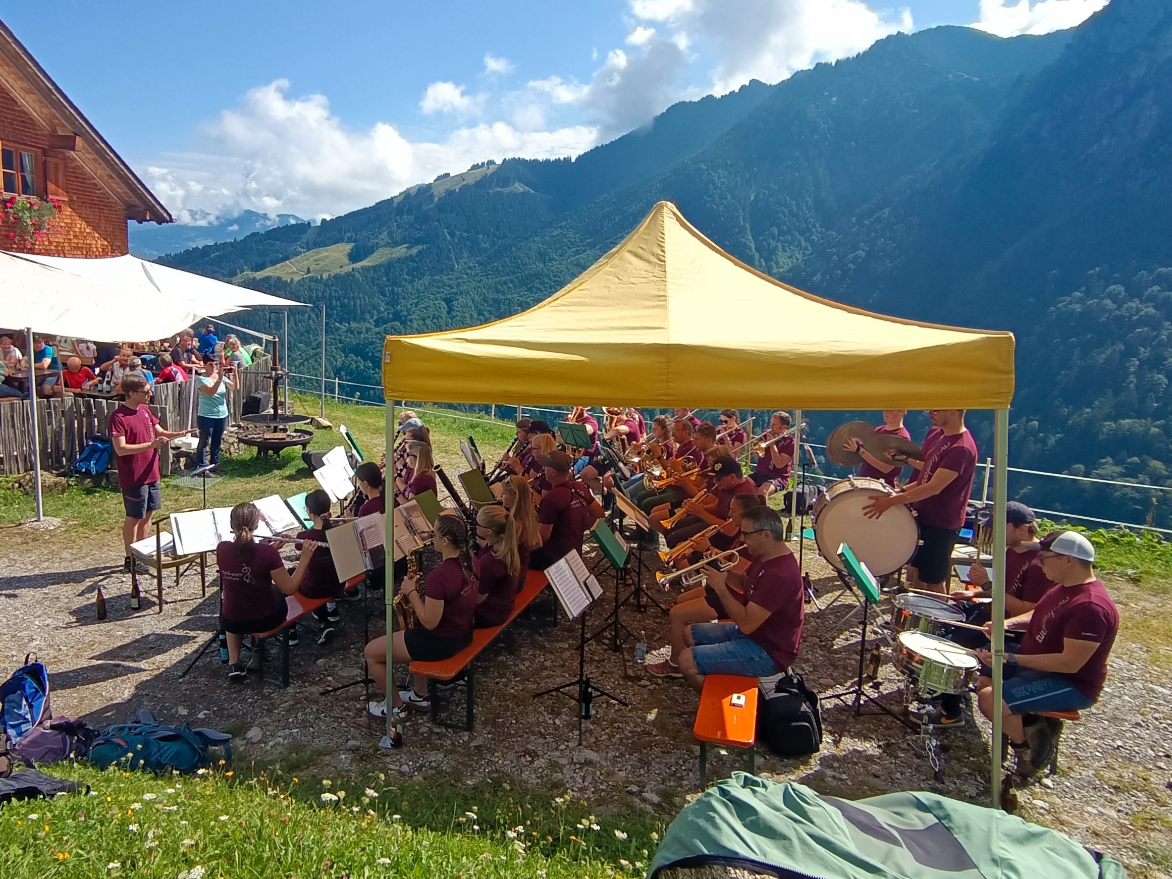 Der Musikverein Frastanz spielte auf der Alpe Gaudenza. Der Musikverein Frastanz spielte auf der Alpe Gaudenza.