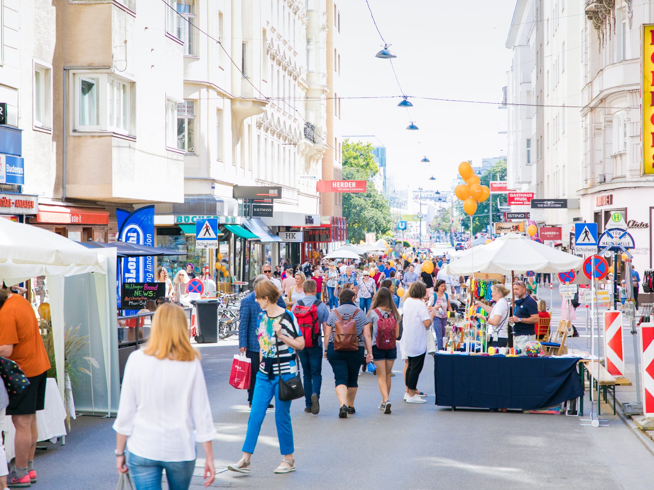 Am 3. September 2022 findet das Straßenfest Remasur in der Wiener Wollzeile statt.