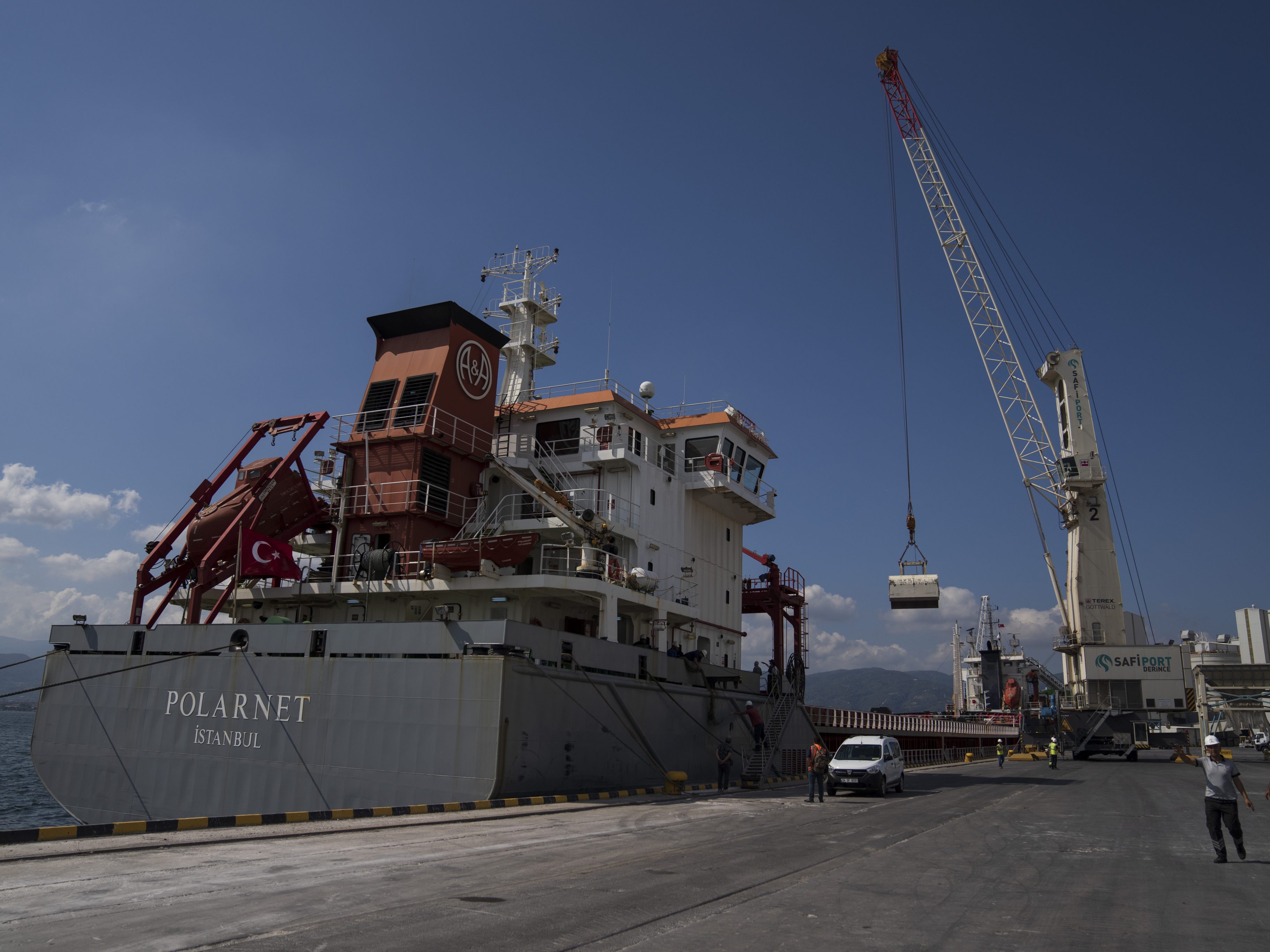 Unbeschadet im Hafen eingelaufen: Die "Polarnet".