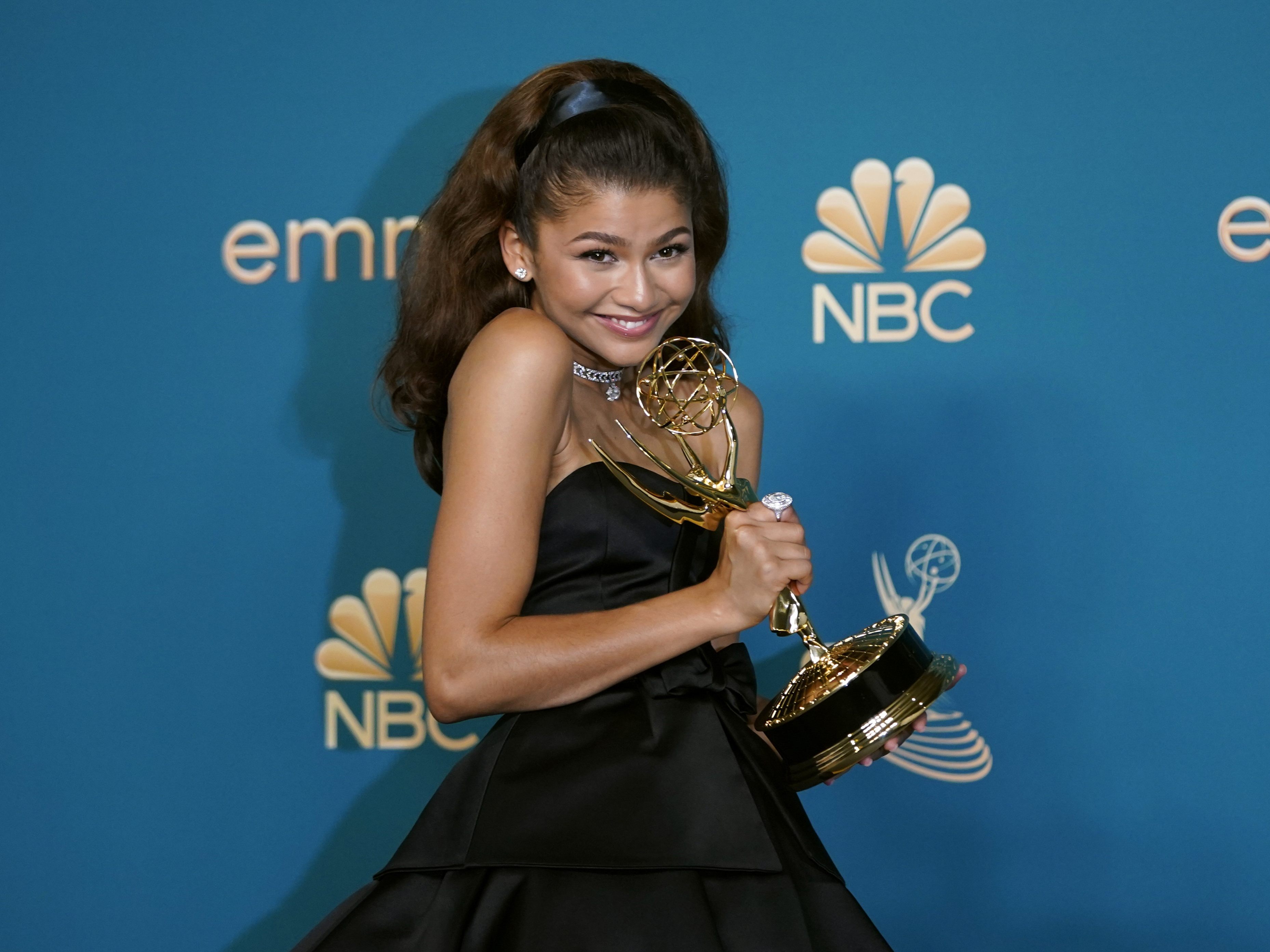 Das sind die Gewinner bei den Emmys 2022. Das sind die Gewinner bei den Emmys 2022.