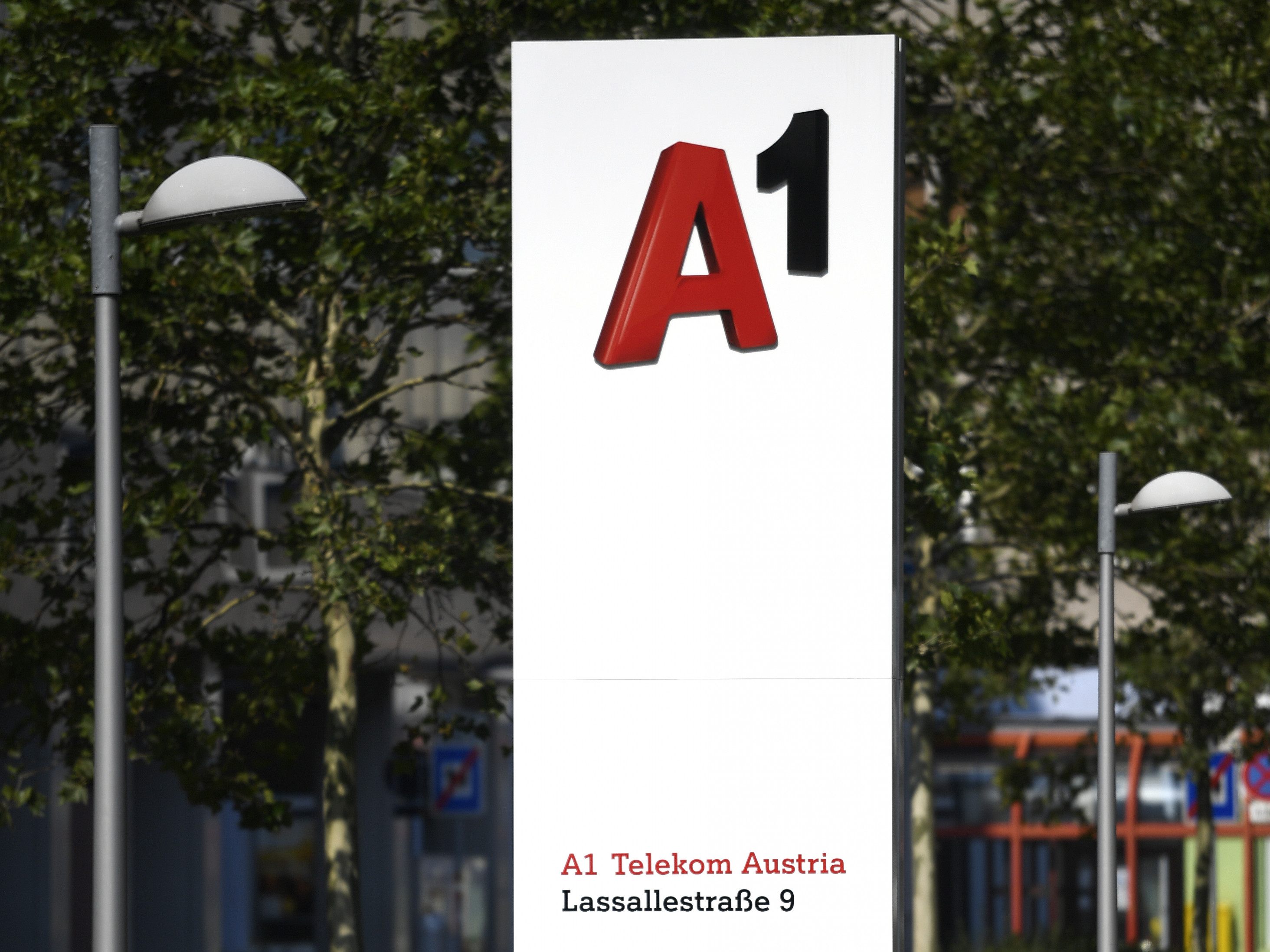 Die A1-Werbung enthielt keinen ausreichenden Hinweis auf den Tarif und die zusätzlichen Kosten. Die A1-Werbung enthielt keinen ausreichenden Hinweis auf den Tarif und die zusätzlichen Kosten.
