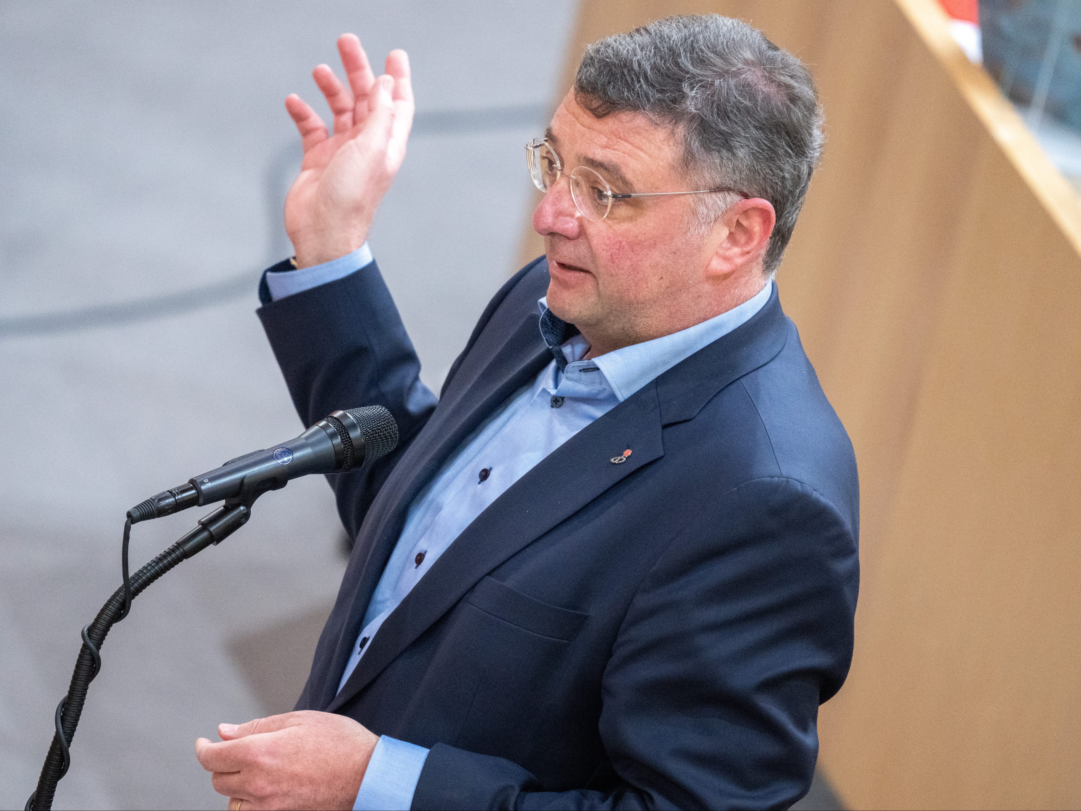 SPÖ-Vizeklubchef Jörg Leichtfried kritisierte den späten Zeitpunkt des Strompreisdeckels.