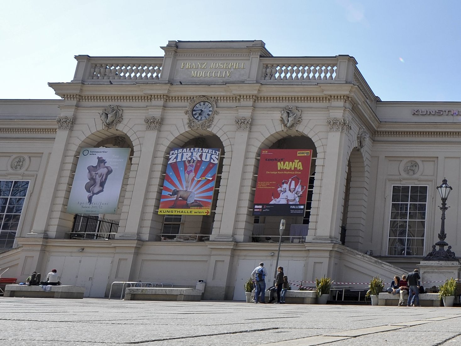 Die Leitung der Kunsthalle Wien wurde ausgeschrieben. Die Leitung der Kunsthalle Wien wurde ausgeschrieben.