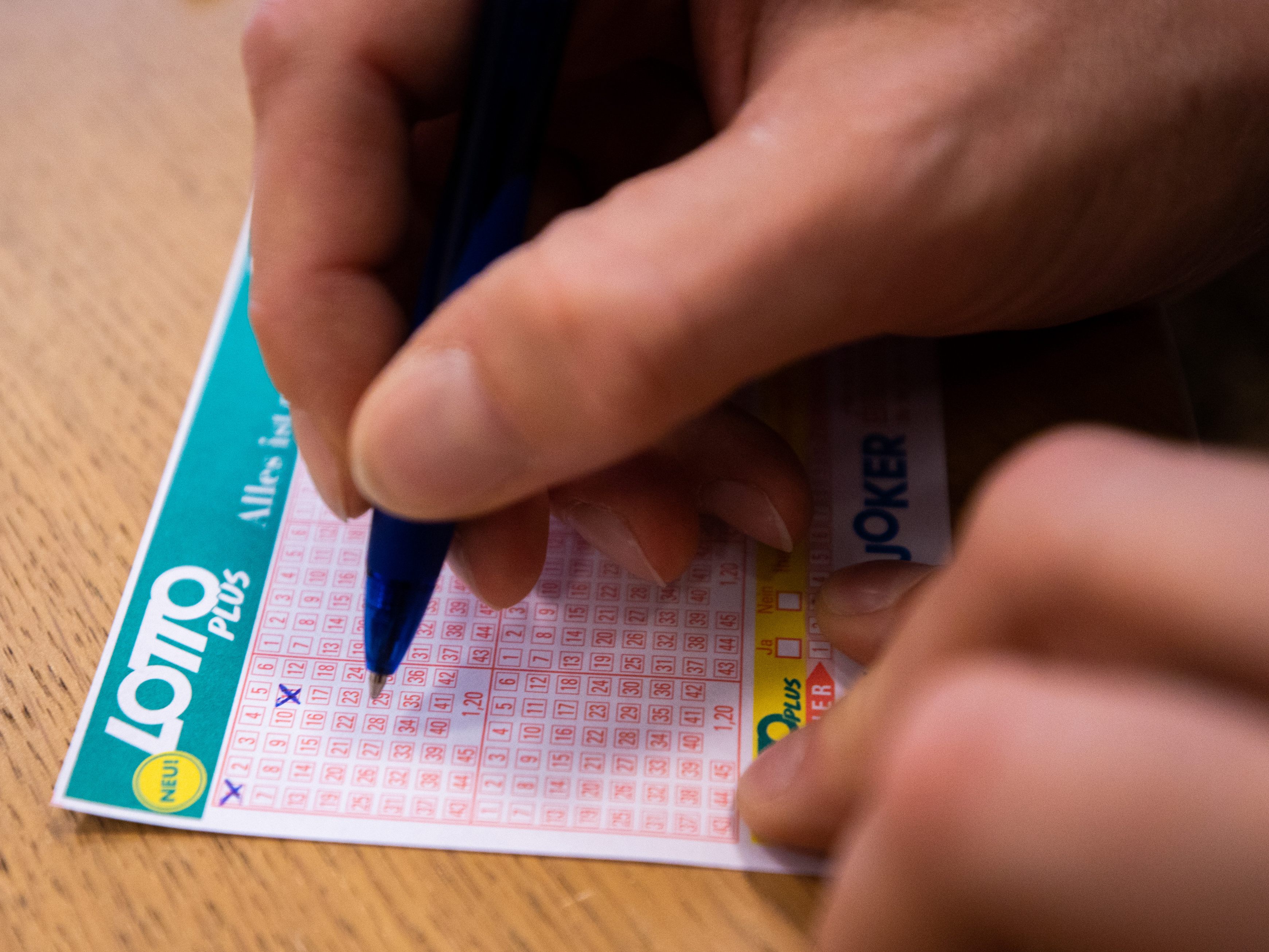 Ein Wiener knackte den Lotto-Jakcpot und gewinnt 1 Million Euro. Ein Wiener knackte den Lotto-Jakcpot und gewinnt 1 Million Euro.