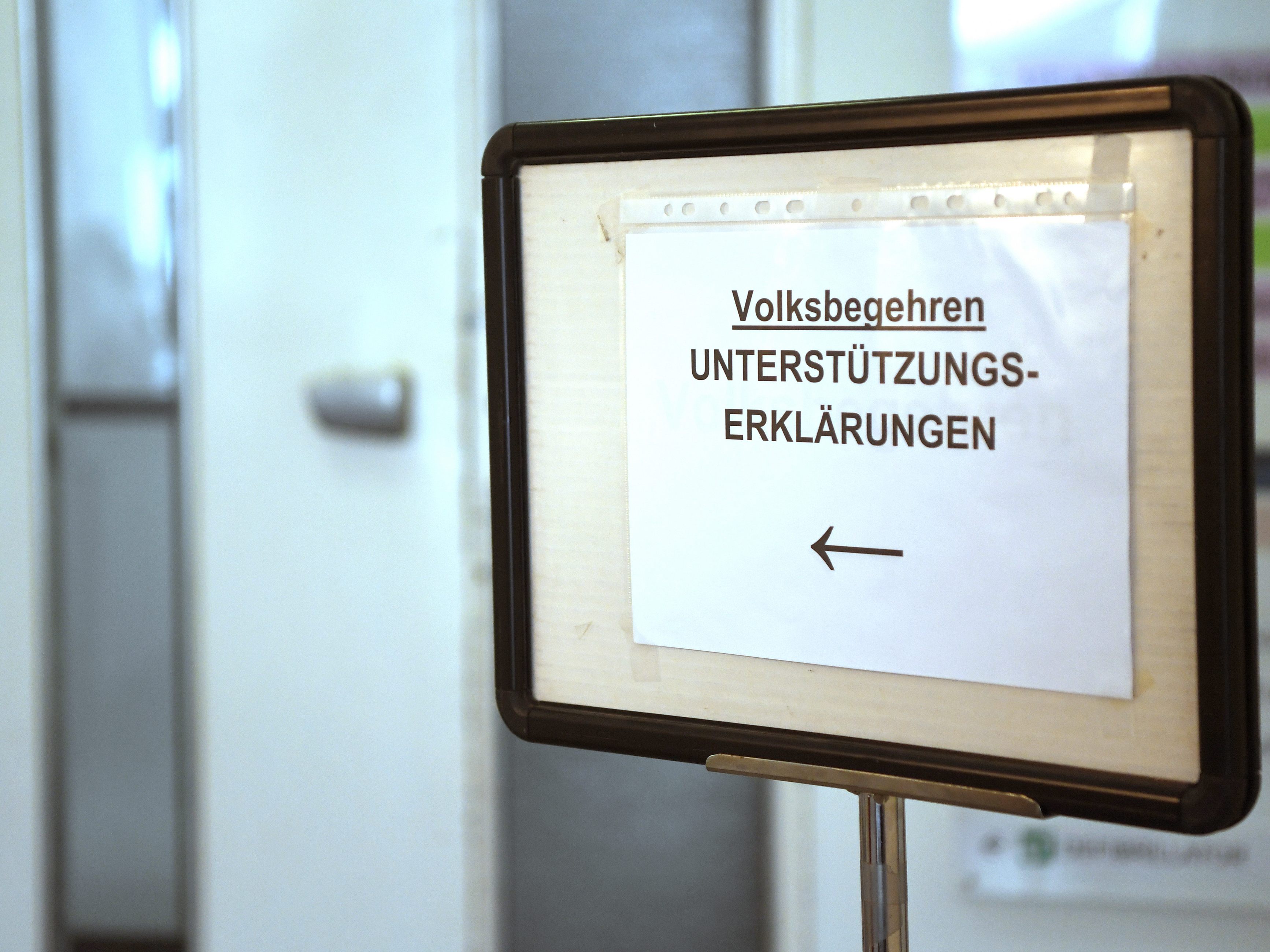 Die temporären IT-Ausfälle im Rahmen der Eintragungswoche für die Volksbegehren sind laut dem Ministerium behohben.