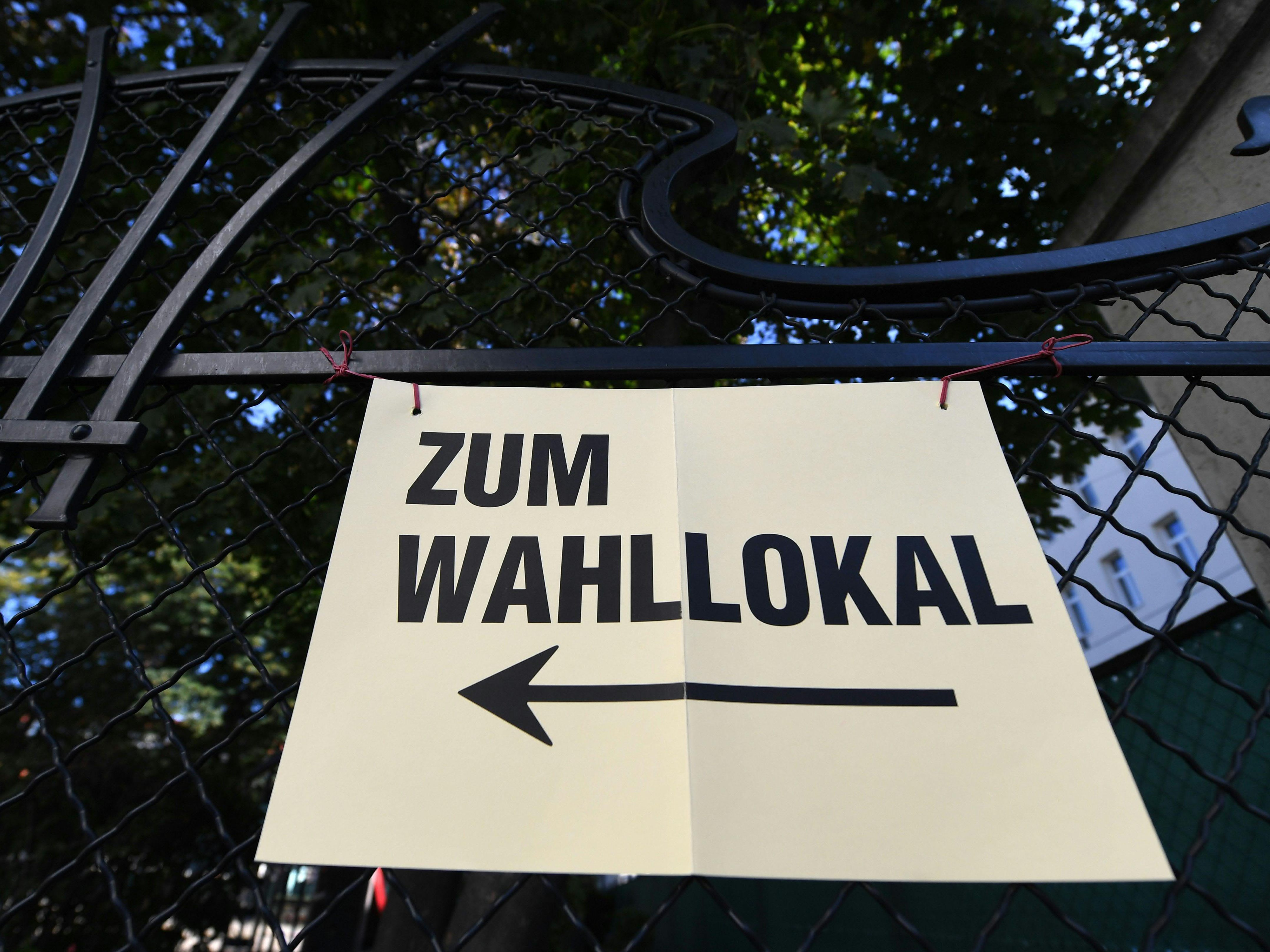 Am Donnerstag fixierte das Gesundheitsministerium, dass Corona-Infizierte sowohl wählen gehen können, als auch als Beisitzer fungieren können.