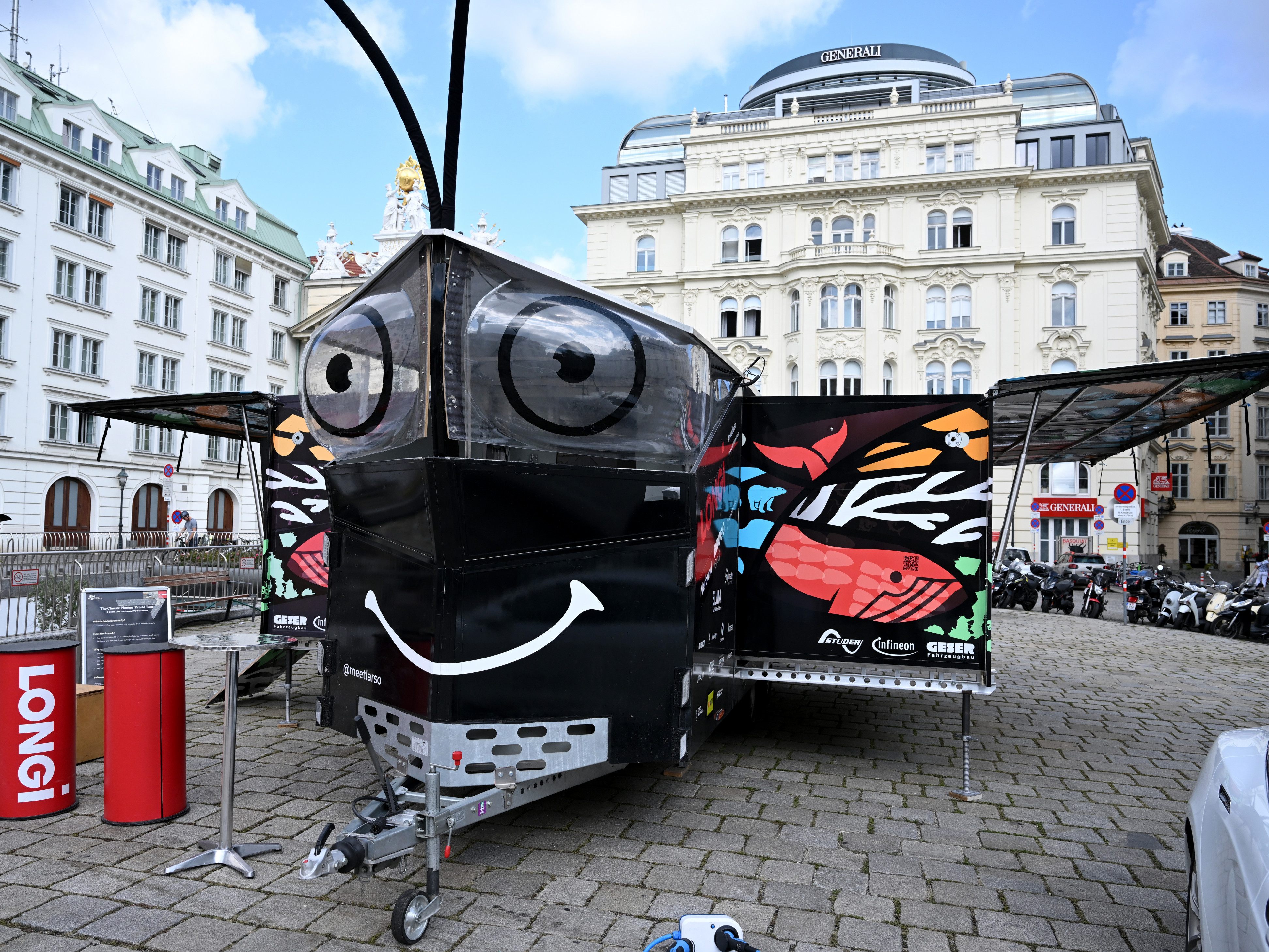 Ein Schweizer ist seit Mai mit dem "Solar Butterfly" unterwegs. Ein Schweizer ist seit Mai mit dem "Solar Butterfly" unterwegs.