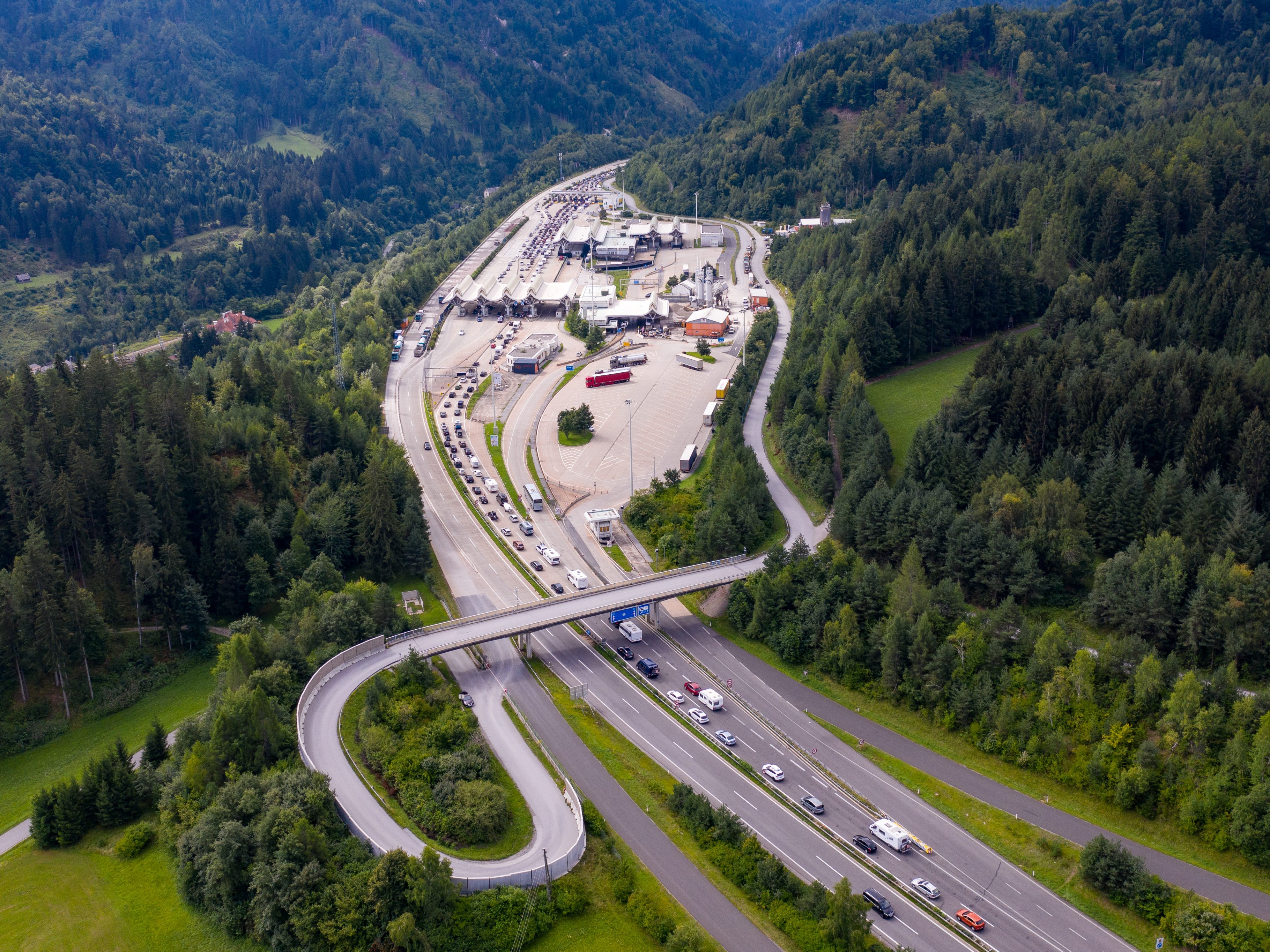 Karawankentunnel: Defektbehebung früher als gedacht.