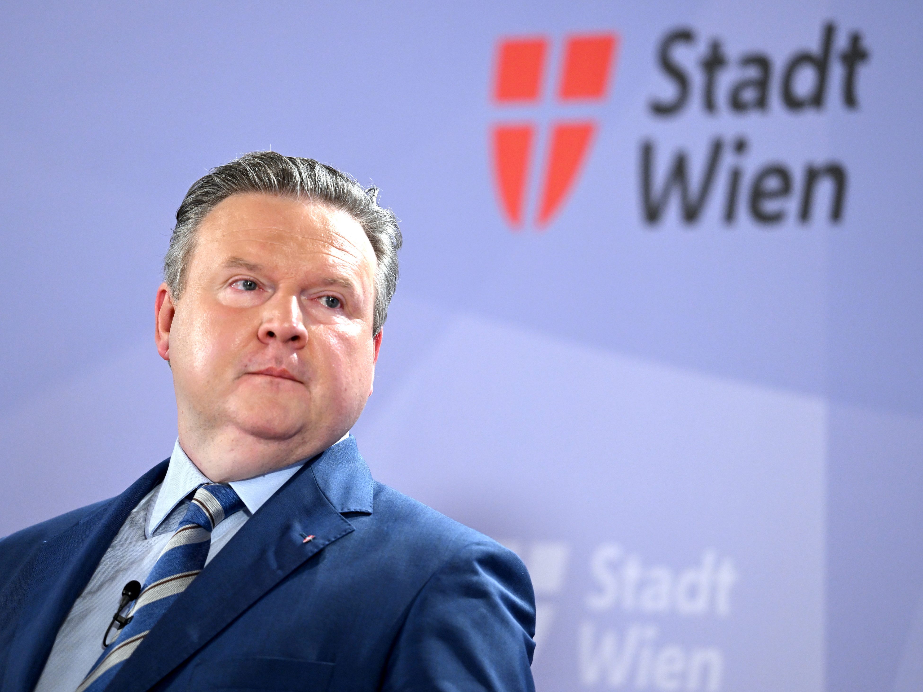 Ludwig verteidigte Not-Kreditvergaben im Gemeinderat. Ludwig verteidigte Not-Kreditvergaben im Gemeinderat.
