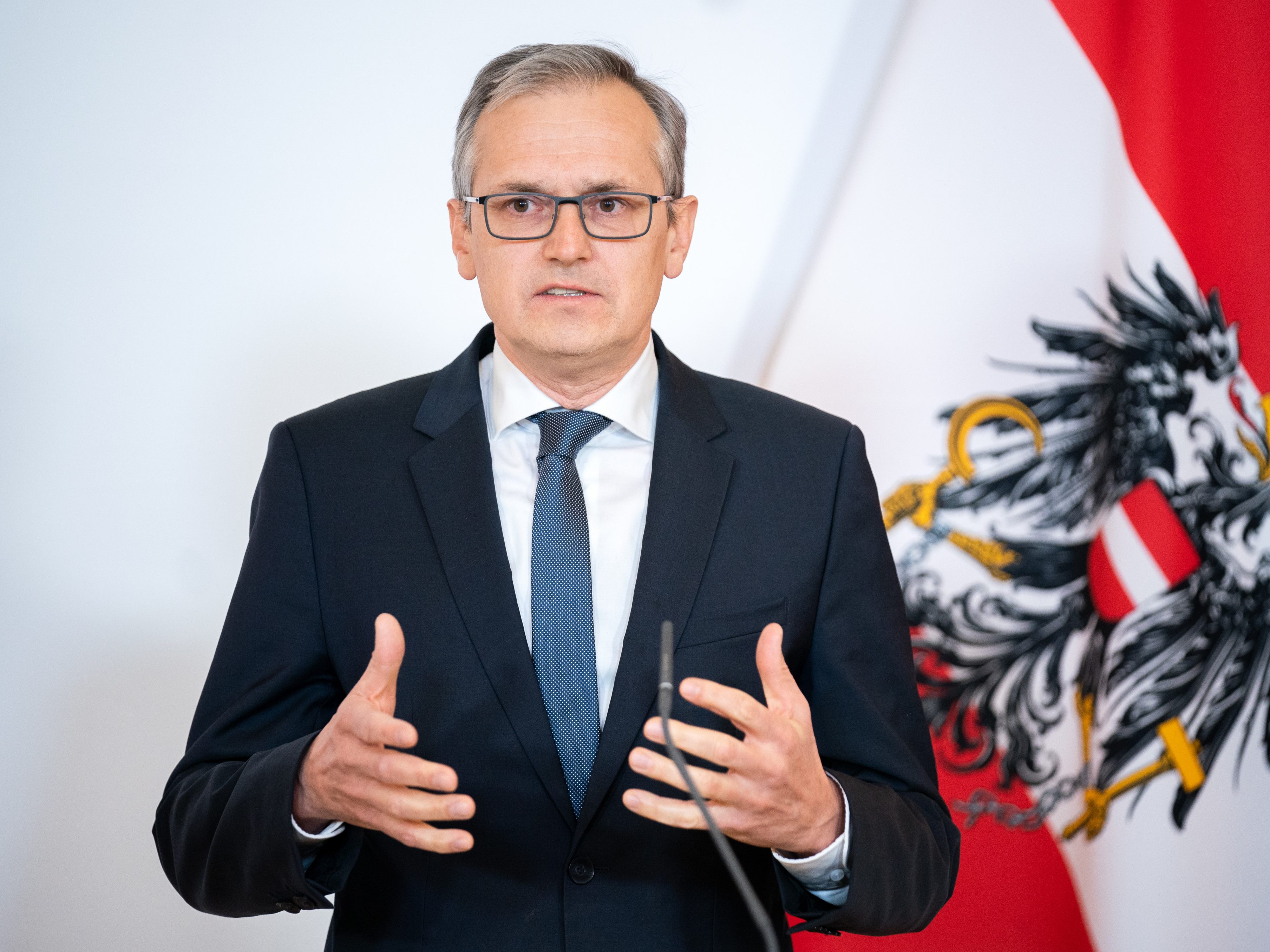 E-Control-Chef Wolfgang Urbantschitsch würde mehr Kontrollbefugnisse für die E-Control begrüßen. E-Control-Chef Wolfgang Urbantschitsch würde mehr Kontrollbefugnisse für die E-Control begrüßen.
