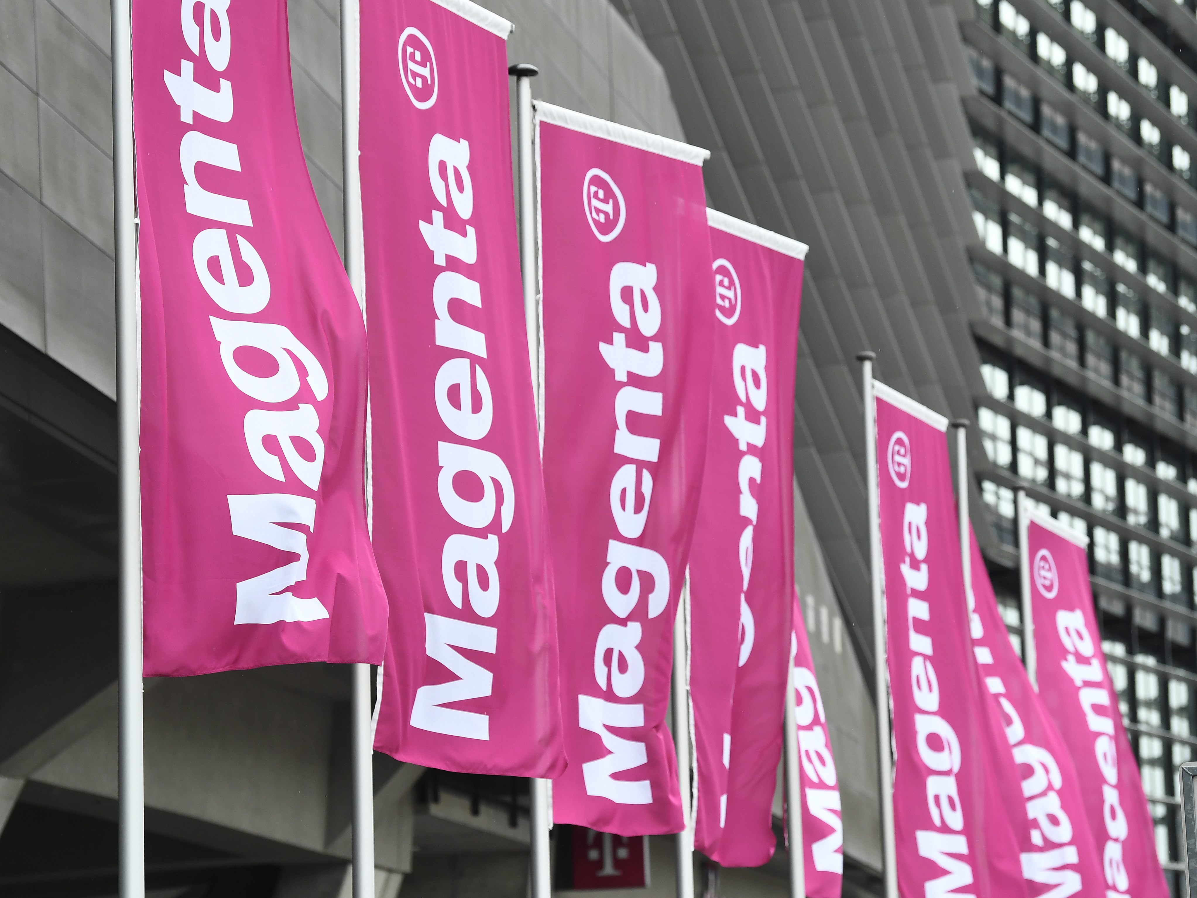 Magenta verstieß gegen ein VKI-Urteil und muss nun 60.000 Euro Strafe zahlen. Magenta verstieß gegen ein VKI-Urteil und muss nun 60.000 Euro Strafe zahlen.