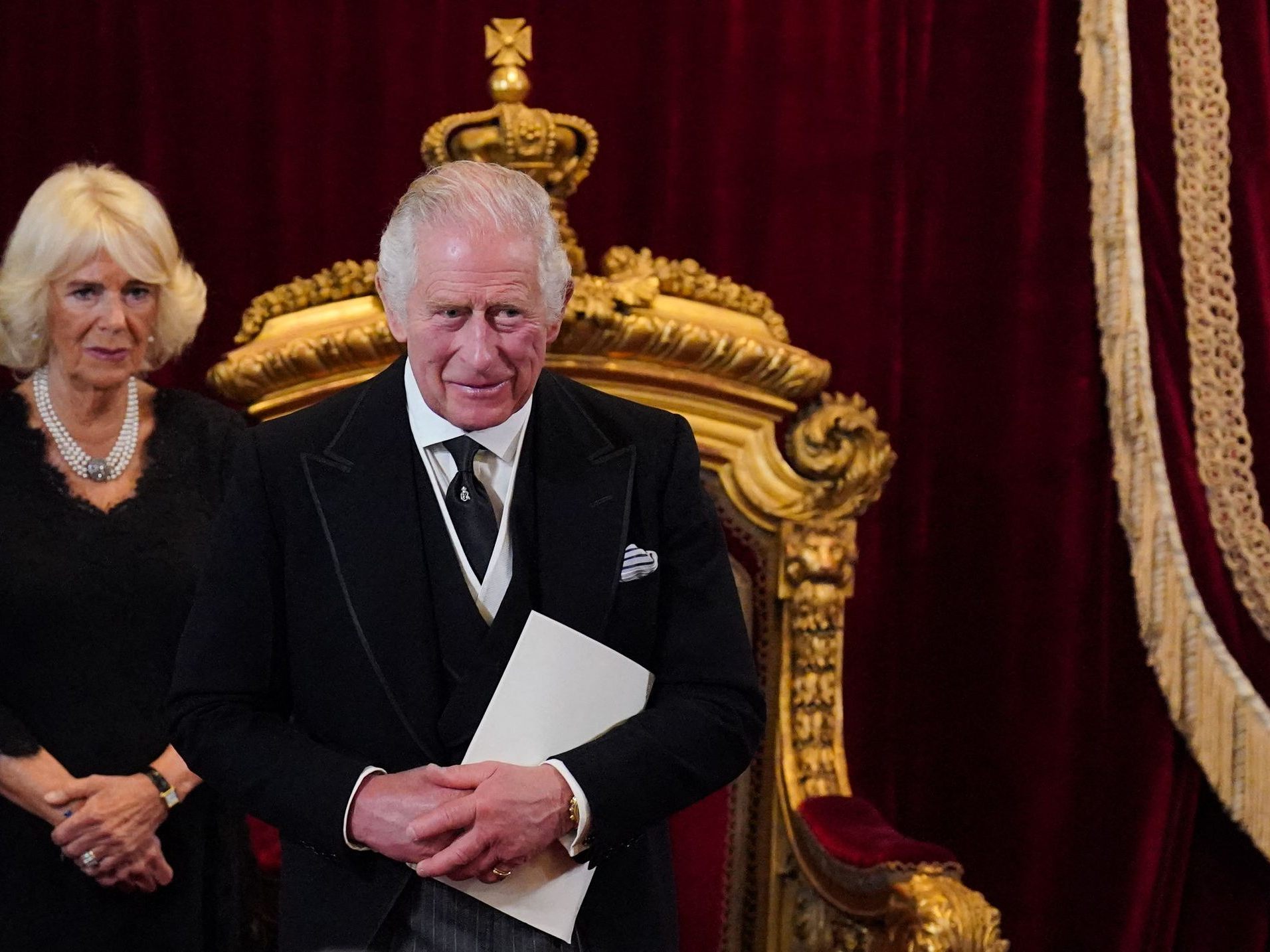 Charles III., hier mit Ehefrau Camilla, wurde zum König ausgerufen. Charles III., hier mit Ehefrau Camilla, wurde zum König ausgerufen.
