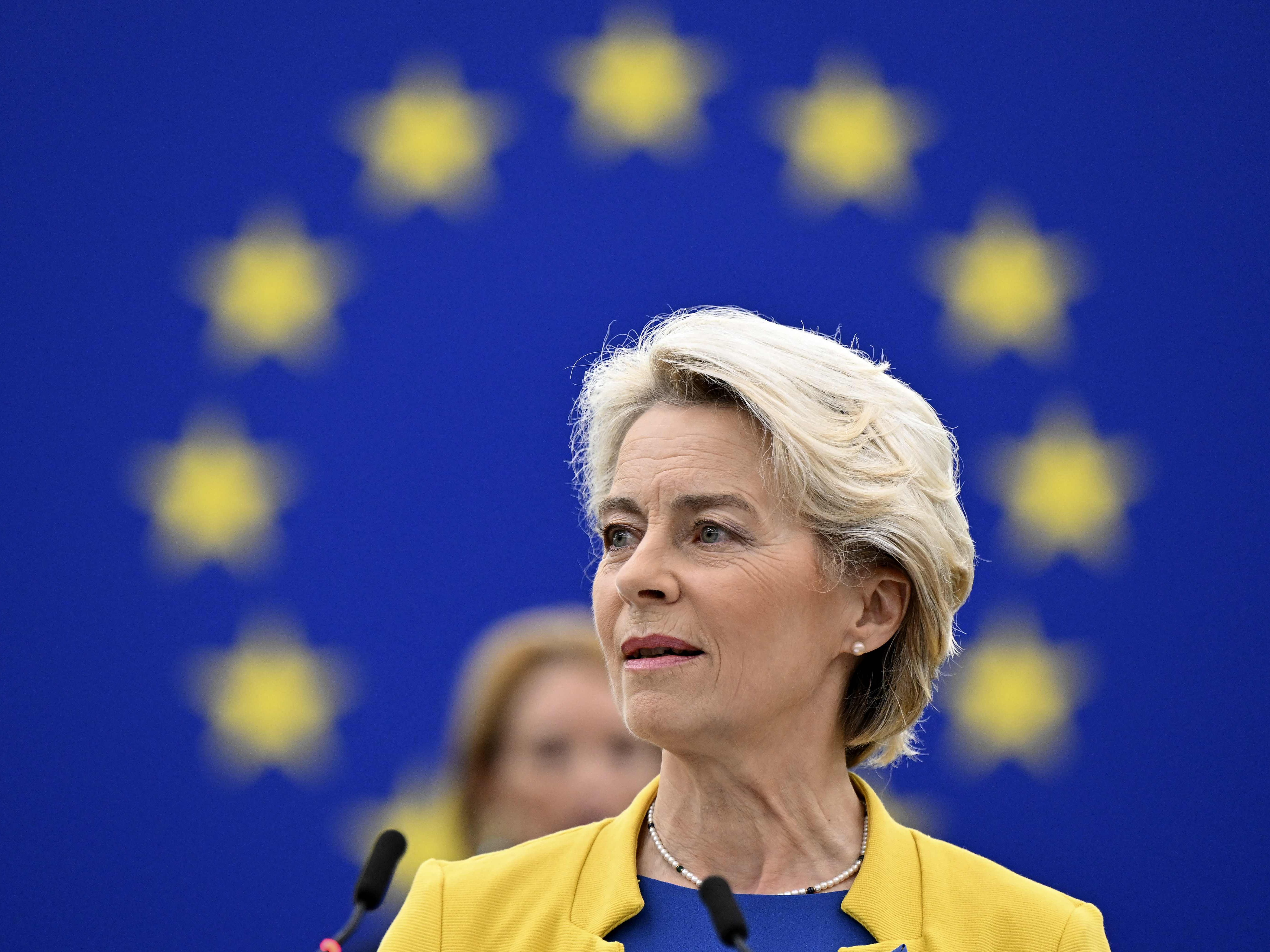 EU-Kommissionschefin Von der Leyen kündigt an, dass die Russland-Sanktionen von Dauer sein werden. EU-Kommissionschefin Von der Leyen kündigt an, dass die Russland-Sanktionen von Dauer sein werden.
