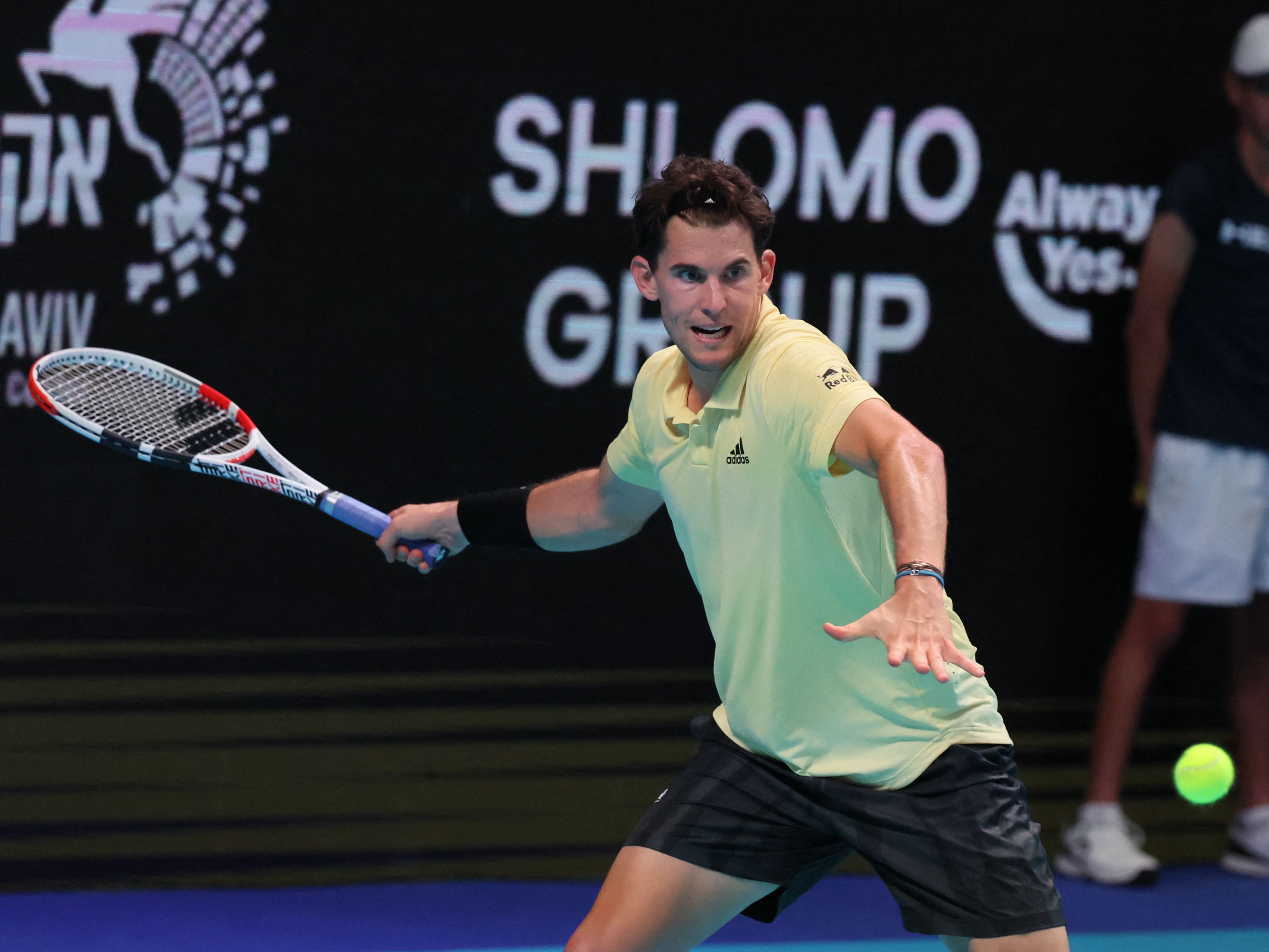 Dominic Thiem würde seine Saison auch über das Spiel in der Wiener Stadthalle hinaus verlängern. Dominic Thiem würde seine Saison auch über das Spiel in der Wiener Stadthalle hinaus verlängern.
