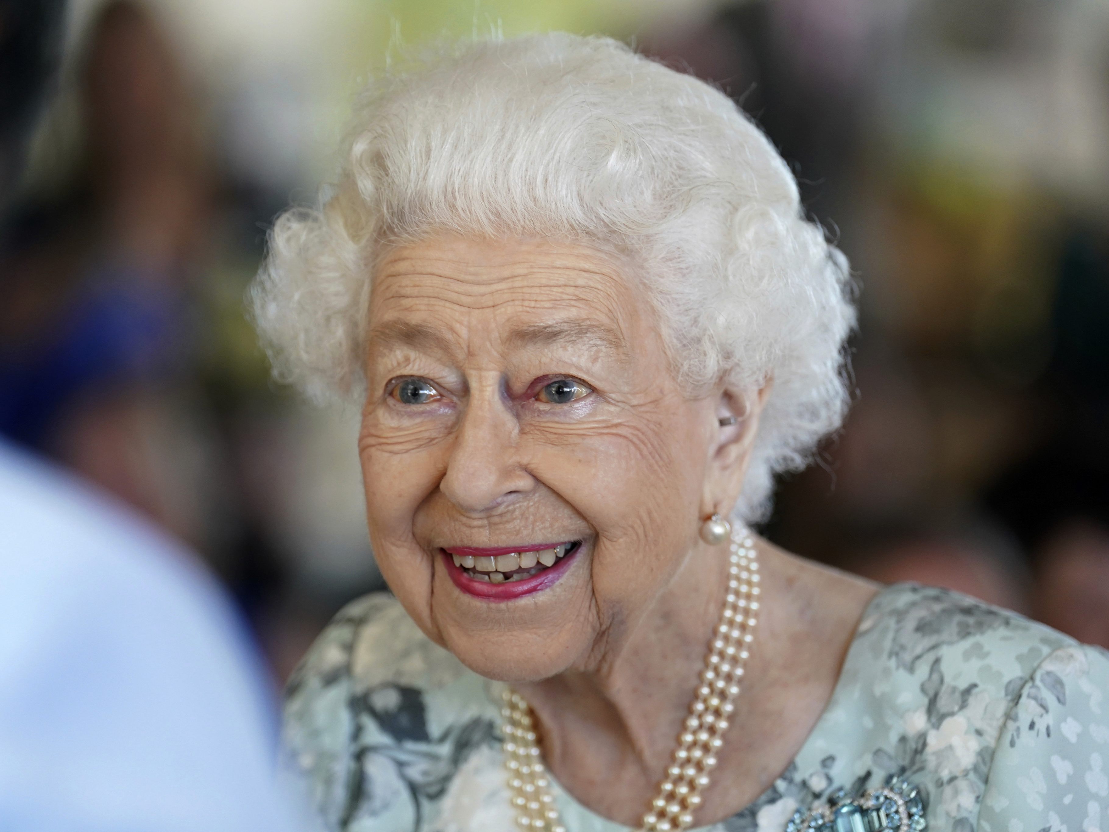 Die Queen verpasst die Highland-Games in Schottland.