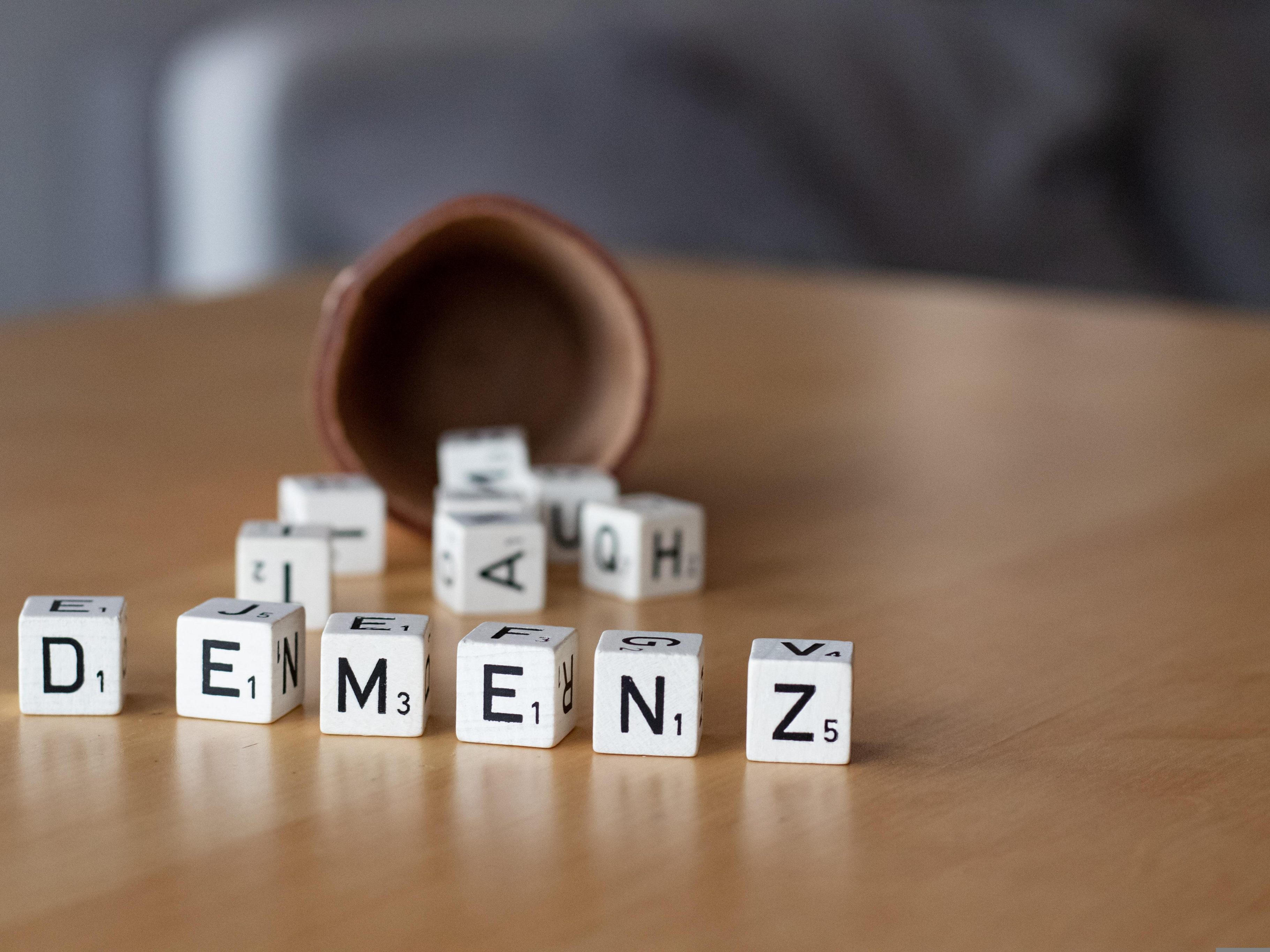 Der Vortrag gibt auch einen Überblick über alltagstaugliche Behandlungsmöglichkeiten. Der Vortrag gibt auch einen Überblick über alltagstaugliche Behandlungsmöglichkeiten.
