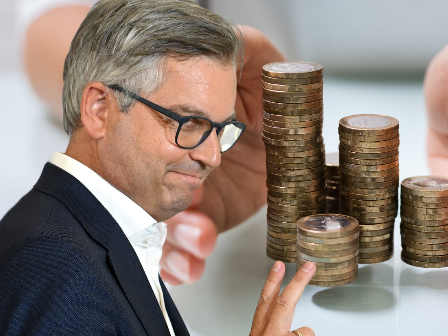 Regierungsspitze sieht historische Maßnahme Regierungsspitze sieht historische Maßnahme