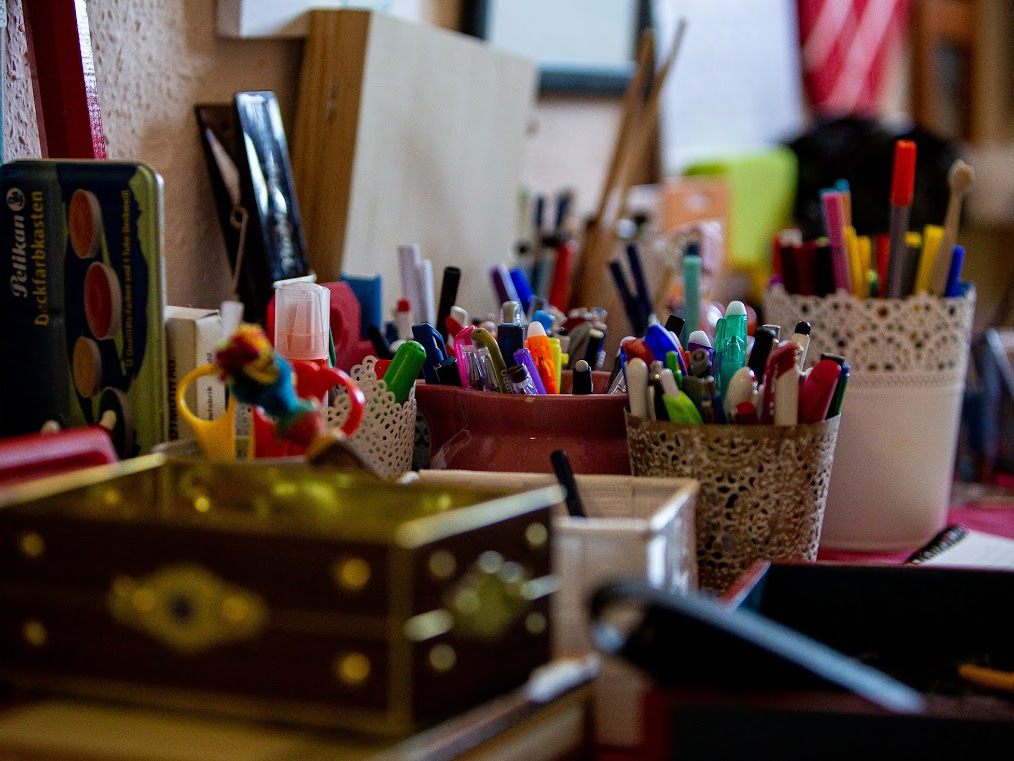 Schwerpunkt: Alles für die Schule und Büchermarkt Schwerpunkt: Alles für die Schule und Büchermarkt