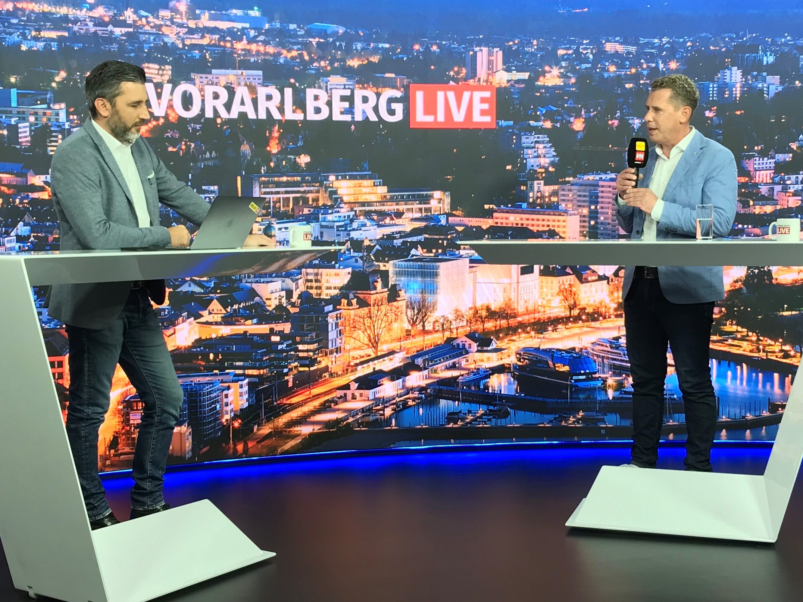 Pascal Pletsch im Gespräch mit Bernhard Heinzle. Pascal Pletsch im Gespräch mit Bernhard Heinzle.