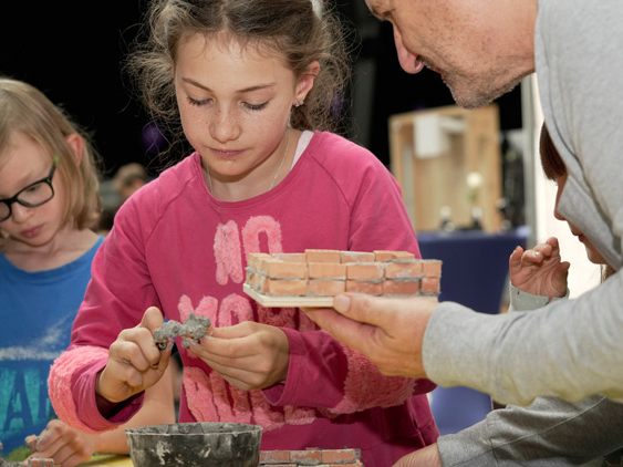 Lehrlingsmesse in Frastanz: Über 80 Lehrberufe zum Anfassen.