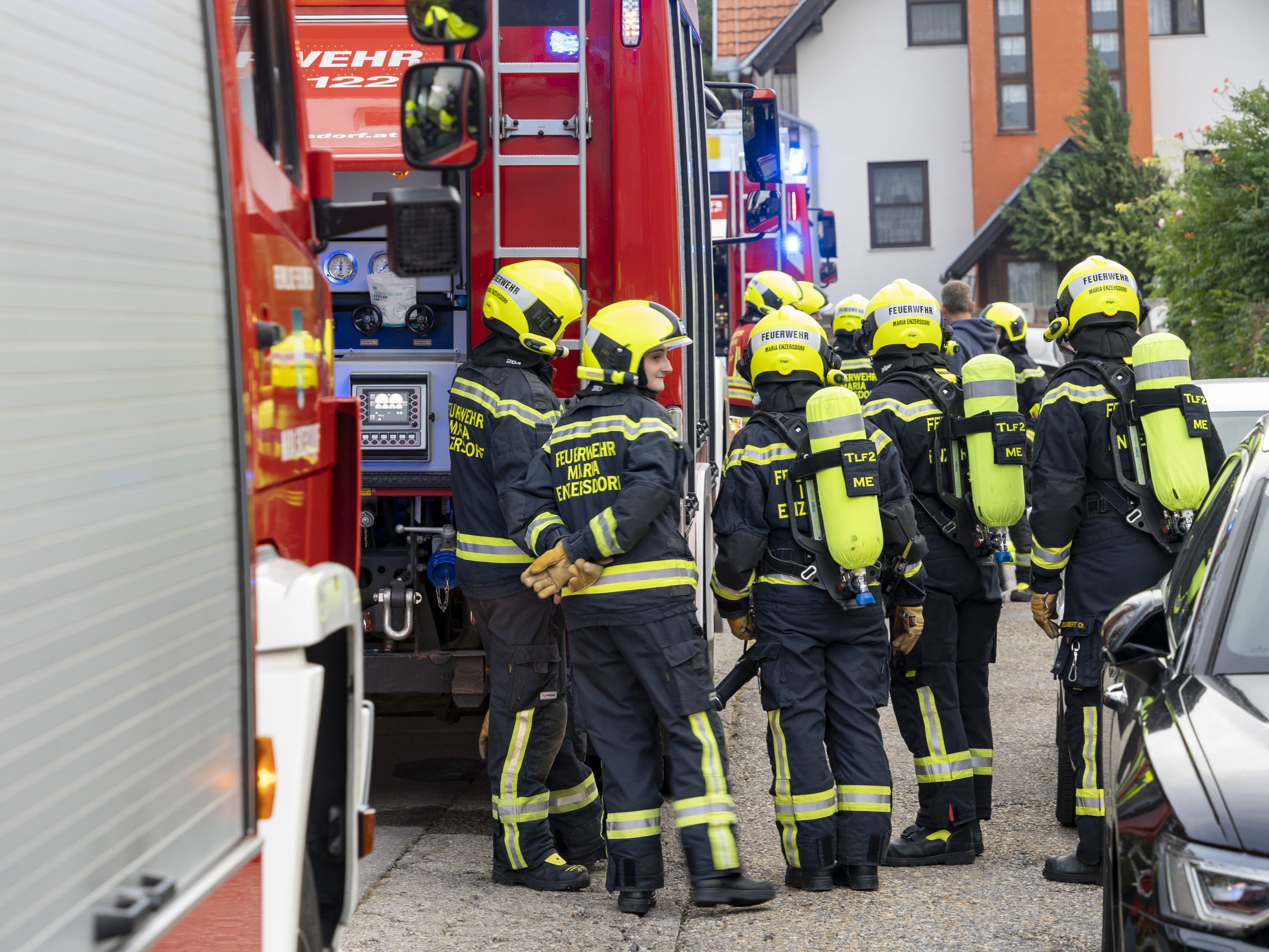 Chloraustritt bei Kellerbrand im Bezirk Mödling. Chloraustritt bei Kellerbrand im Bezirk Mödling.