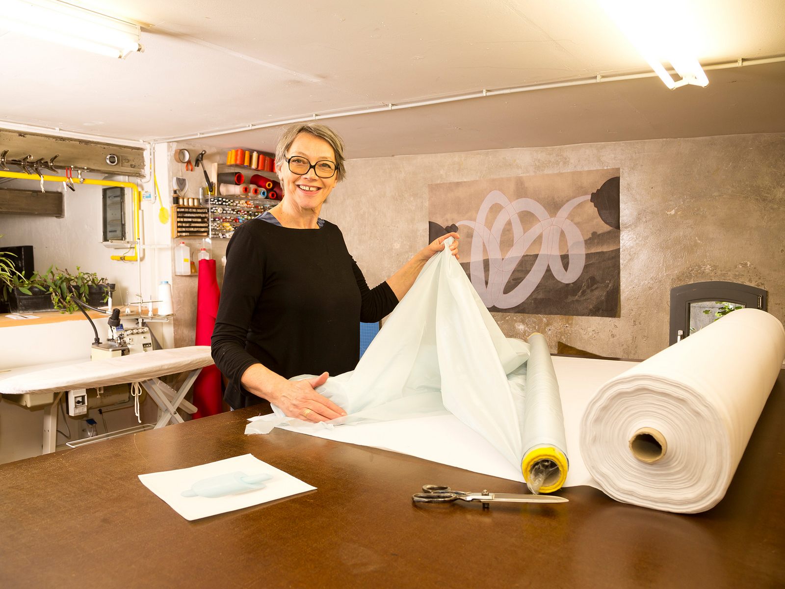 Künstlerin Carmen Pfanner in ihrem Atelier. Künstlerin Carmen Pfanner in ihrem Atelier.