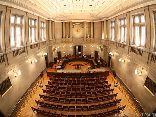 Im Großen Schwurgerichtssaal wird Prozess um Anschlag in Wien eröffnet Im Großen Schwurgerichtssaal wird Prozess um Anschlag in Wien eröffnet