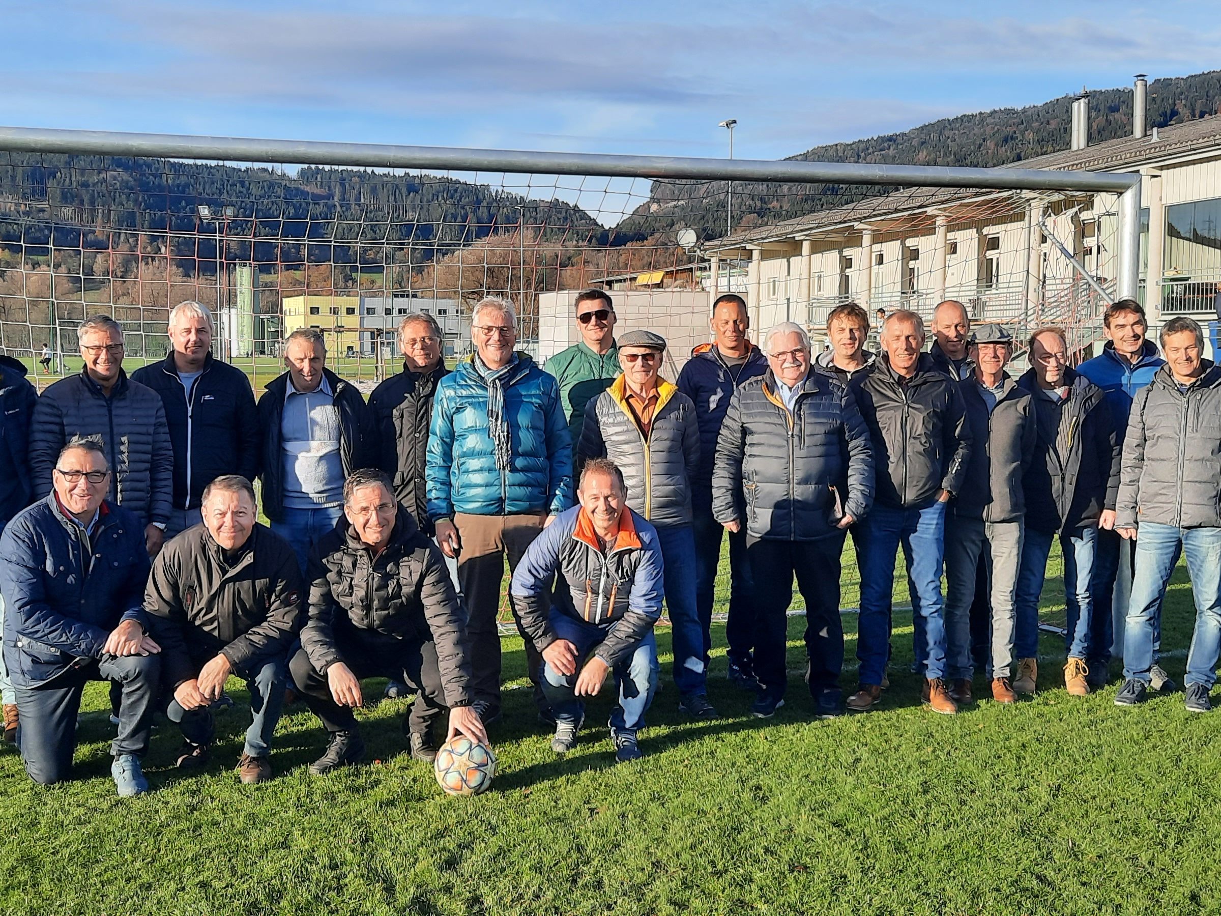 Der SV Satteins lädt im Rahmen des letzten Heimspiels ehemalige Funktionäre, Spieler und treue Wegbegleiter zu einem nostalgischen Nachmittag ein. Der SV Satteins lädt im Rahmen des letzten Heimspiels ehemalige Funktionäre, Spieler und treue Wegbegleiter zu einem nostalgischen Nachmittag ein.
