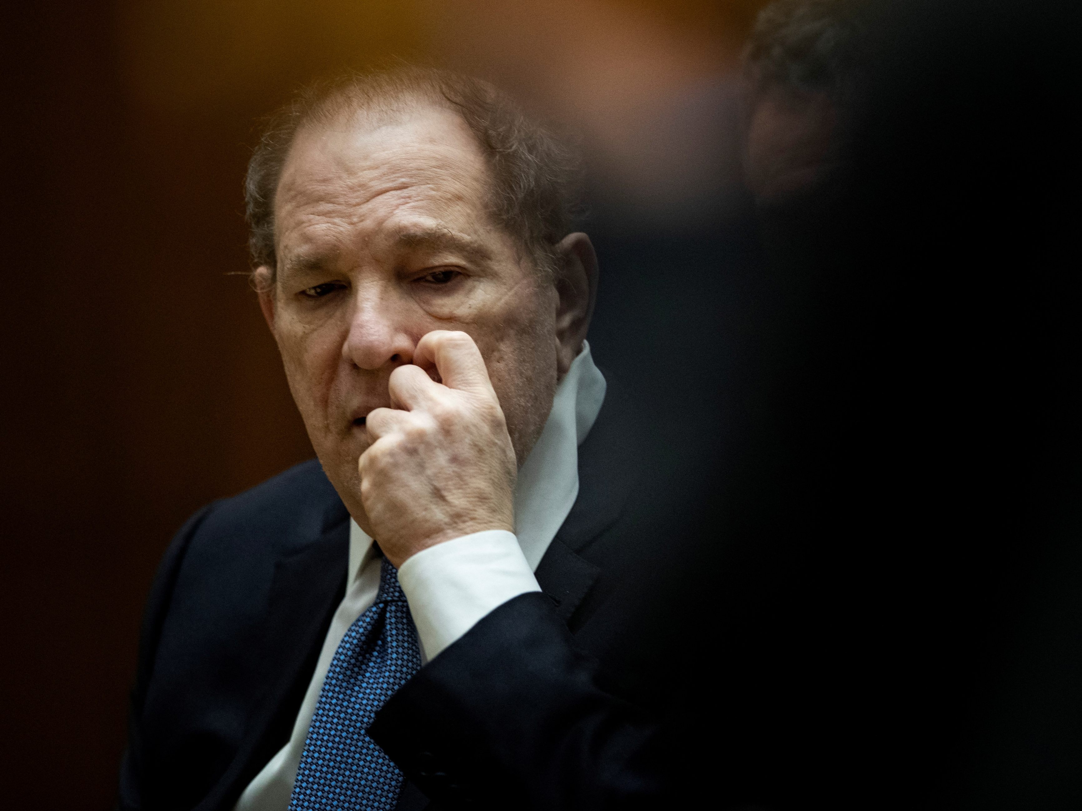 Der ehemalige Filmproduzent Harvey Weinstein beim neuen Prozess wegen Sexualverbrechen in Los Angeles. Der ehemalige Filmproduzent Harvey Weinstein beim neuen Prozess wegen Sexualverbrechen in Los Angeles.