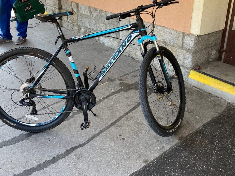 Ein 27-Jähriger wurde nach einem Fahrraddiebstahl in Langenlois festgenommen. Ein 27-Jähriger wurde nach einem Fahrraddiebstahl in Langenlois festgenommen.