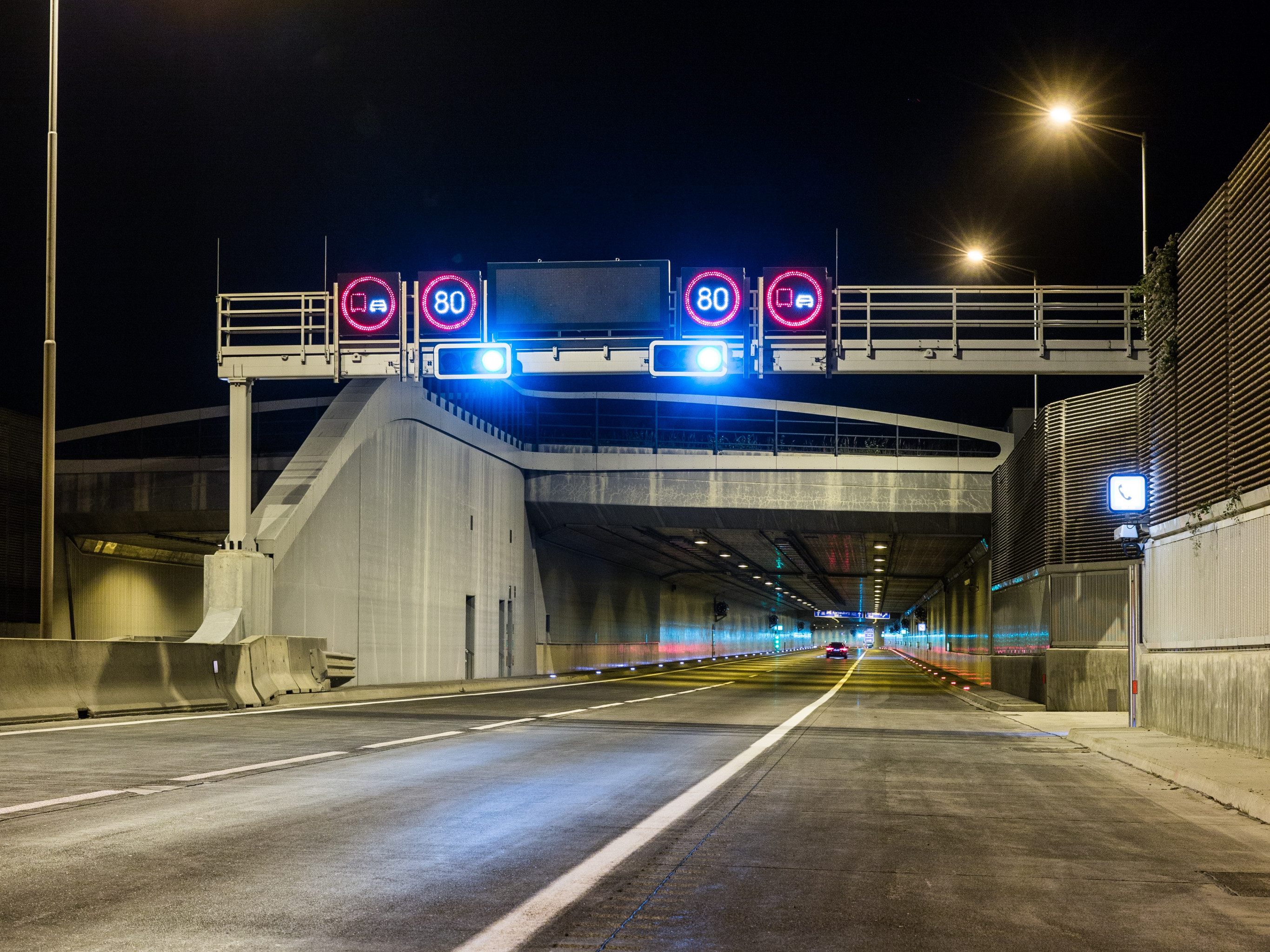 S1-West: Fünfstündige Sperre des Tunnels Kreuzensteins in der Nacht von Donnerstag auf Freitag. S1-West: Fünfstündige Sperre des Tunnels Kreuzensteins in der Nacht von Donnerstag auf Freitag.