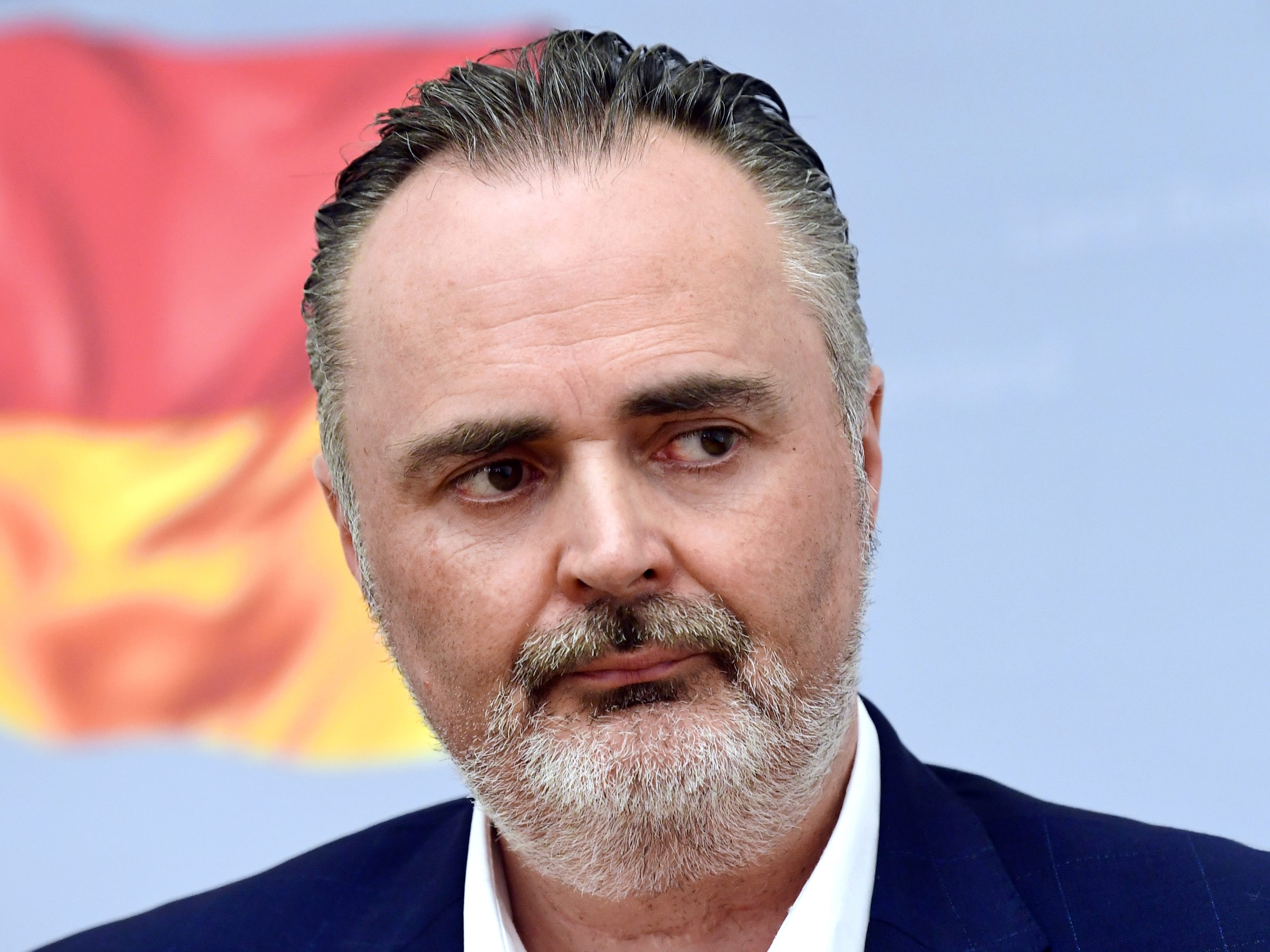 Doskozil wird erneut am Kehlkopf operiert.