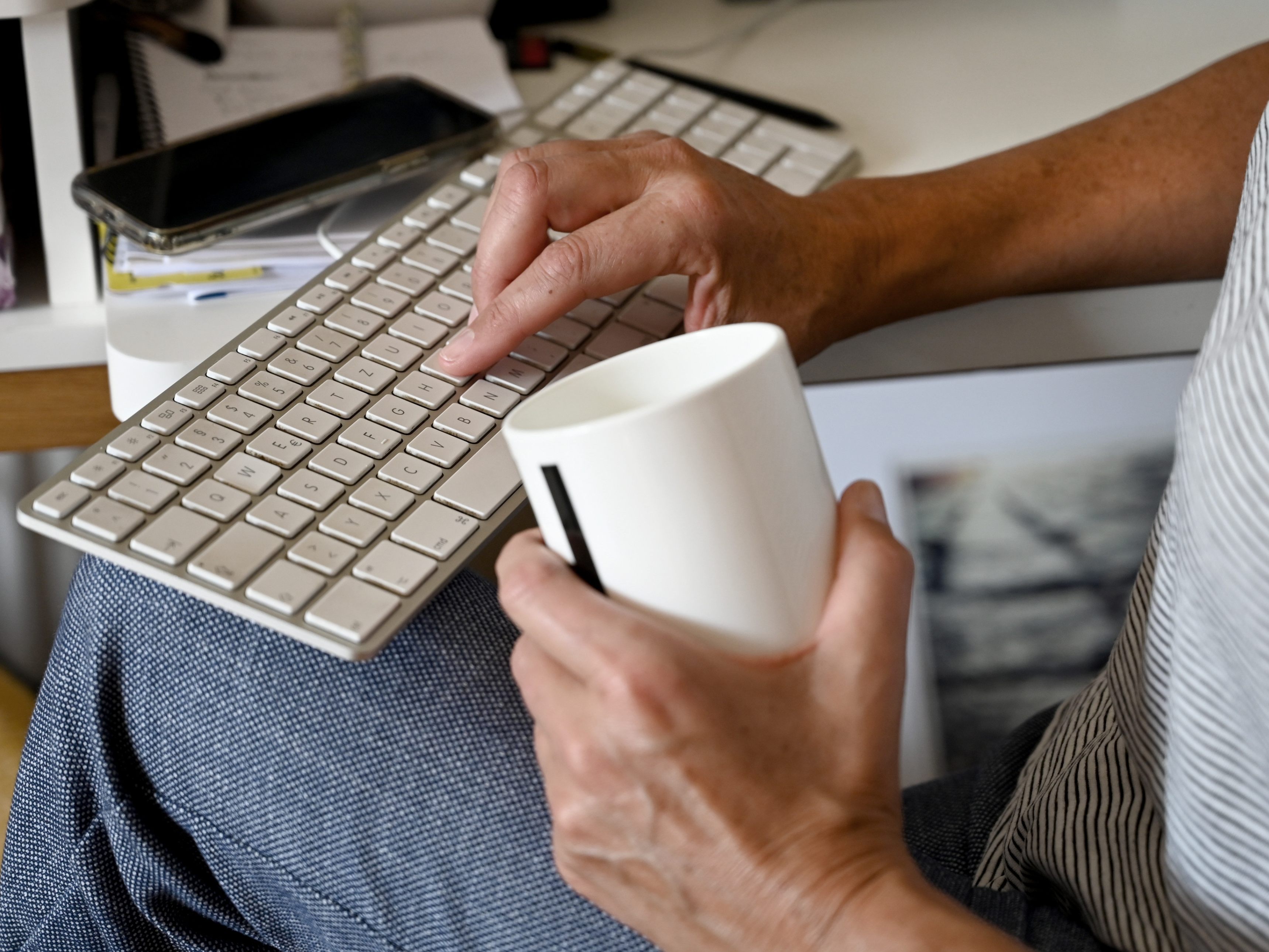 Viele Arbeitnehmer überschätzen ihre digitalen Kompetenzen.