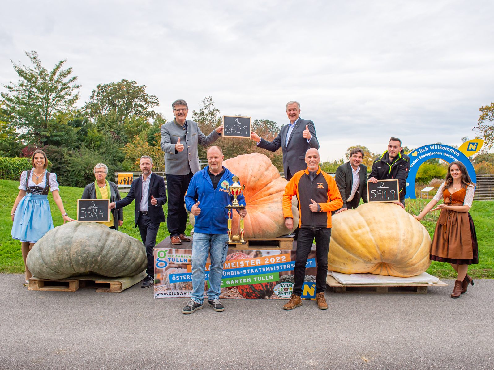 663,9 Kilo hat der schwerste Kürbis Österreichs von Züchter Friedrich Melka auf die Waage gebracht.
