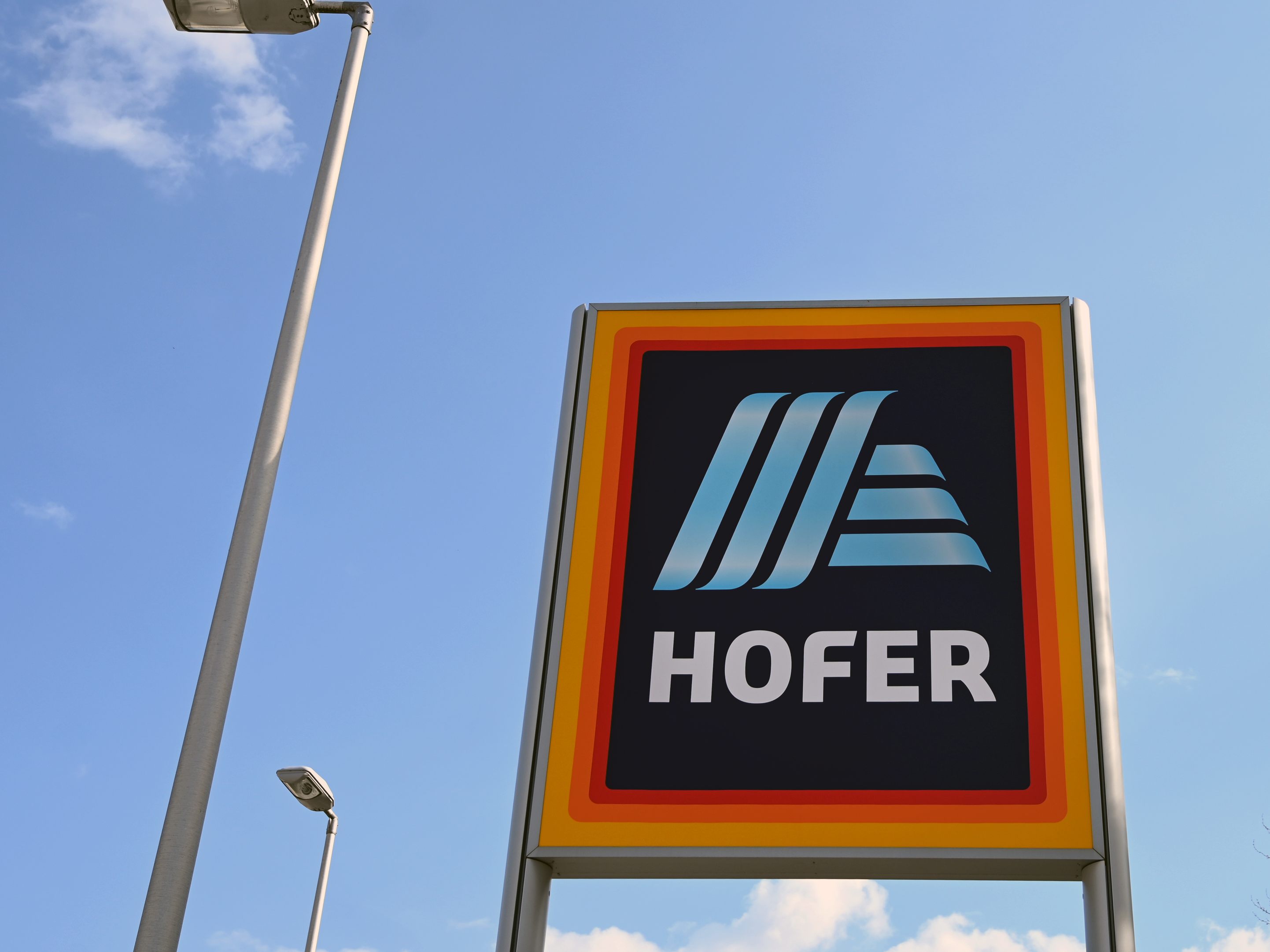 Am 8. Dezember bleiben Hofer-Filialen heuer geschlossen.