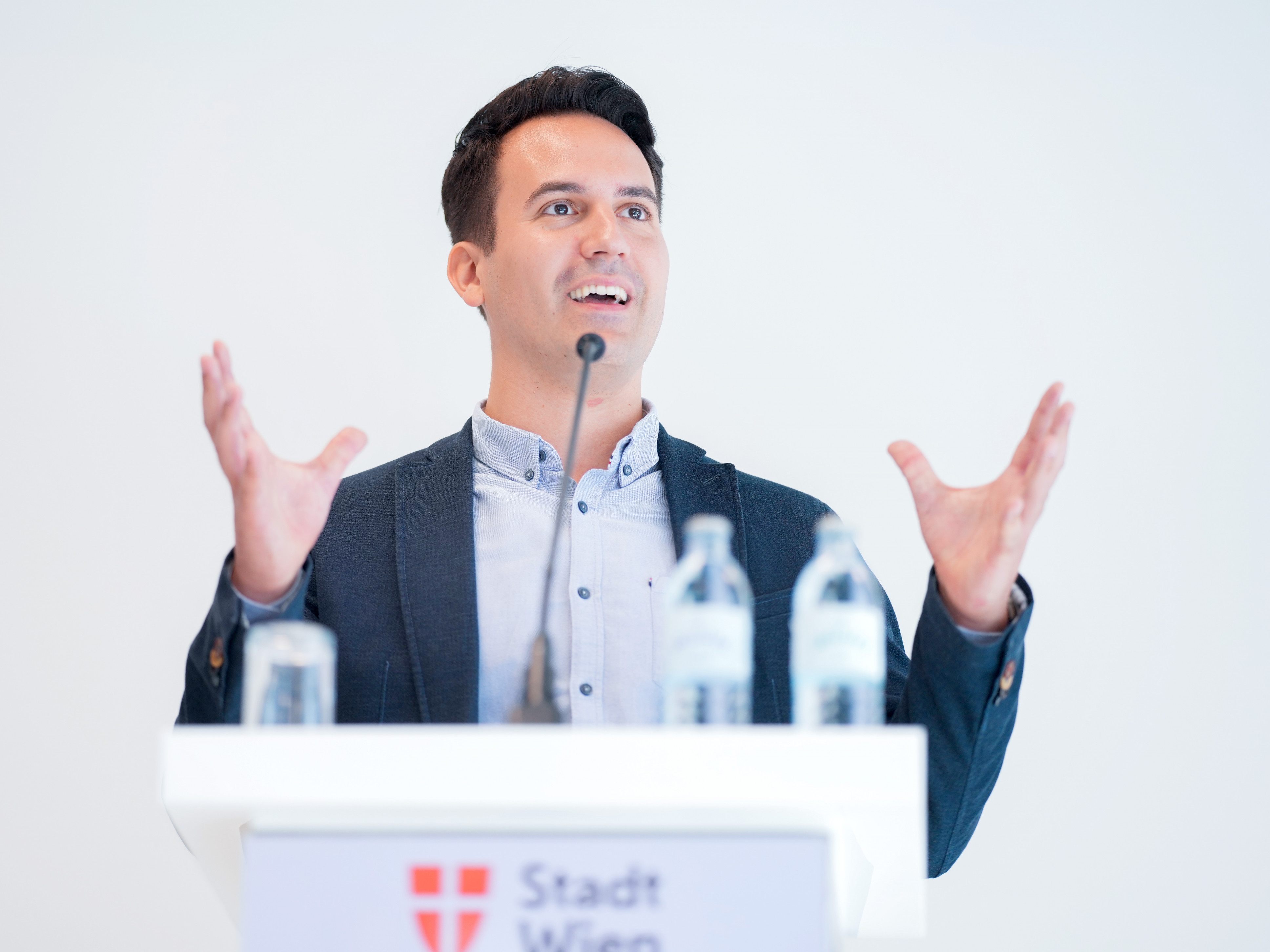 Laut Vizebürgermeister Christoph Wiederkehr soll der Auftakt des Projekts an zehn Wiener Volksschulen stattfinden.