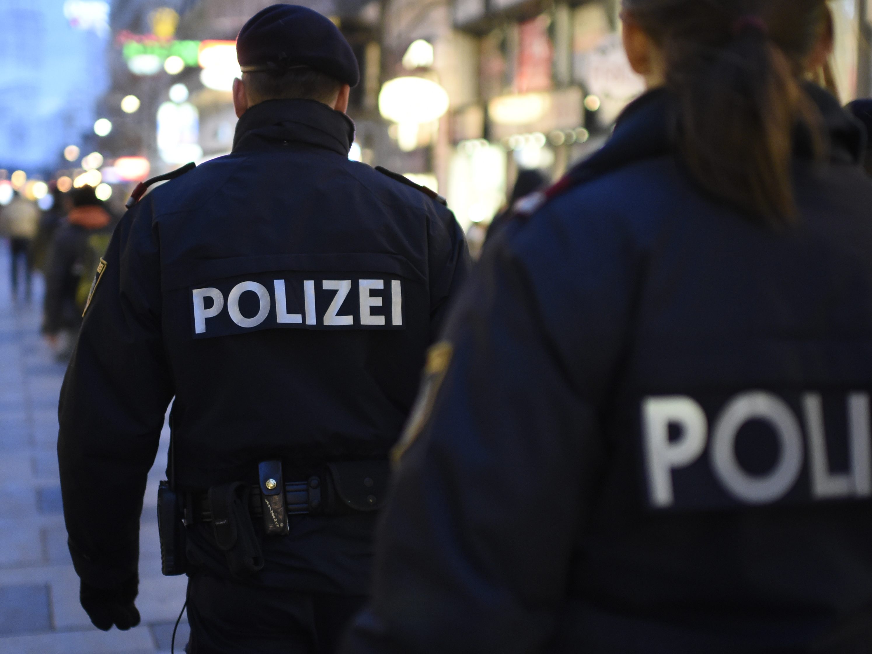 Die Wiener Polizei wurde zu einer Rauferei beim Bahnhof Wien Floridsdorf gerufen.