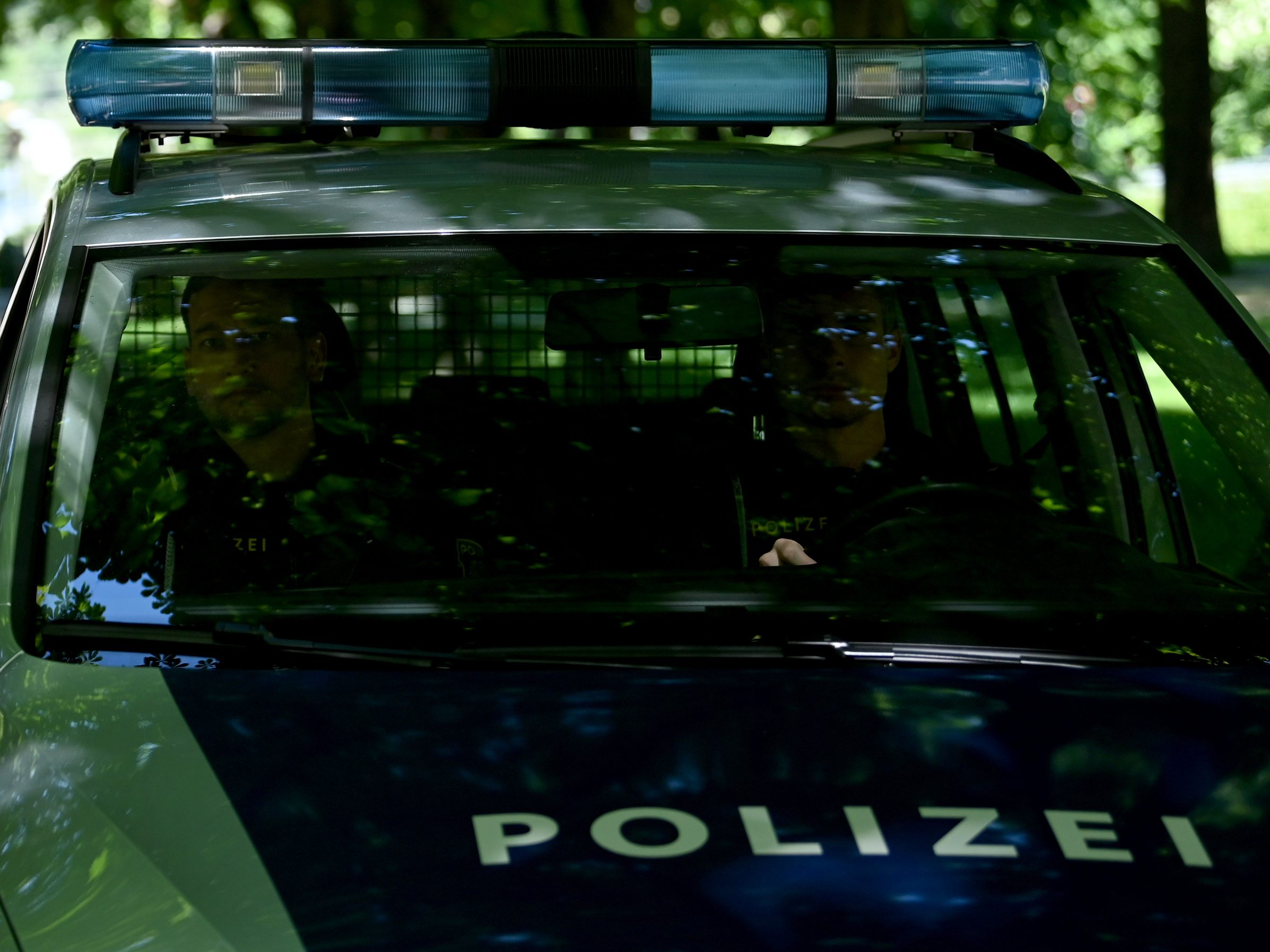 Die Wiener Polizei hat nach Schüssen in Wien-Floridsdorf auch den Verletzten festgenommen.