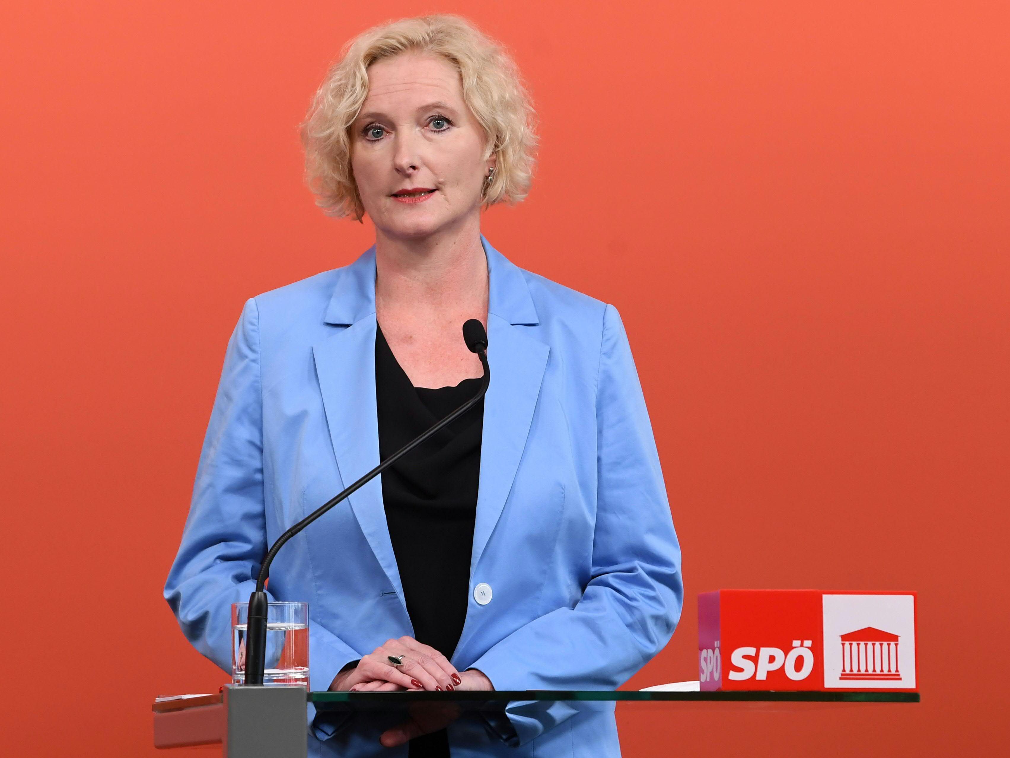 SPÖ-Rechnungshofsprecherin Karin Greiner kritisiert die COFAG scharf. SPÖ-Rechnungshofsprecherin Karin Greiner kritisiert die COFAG scharf.
