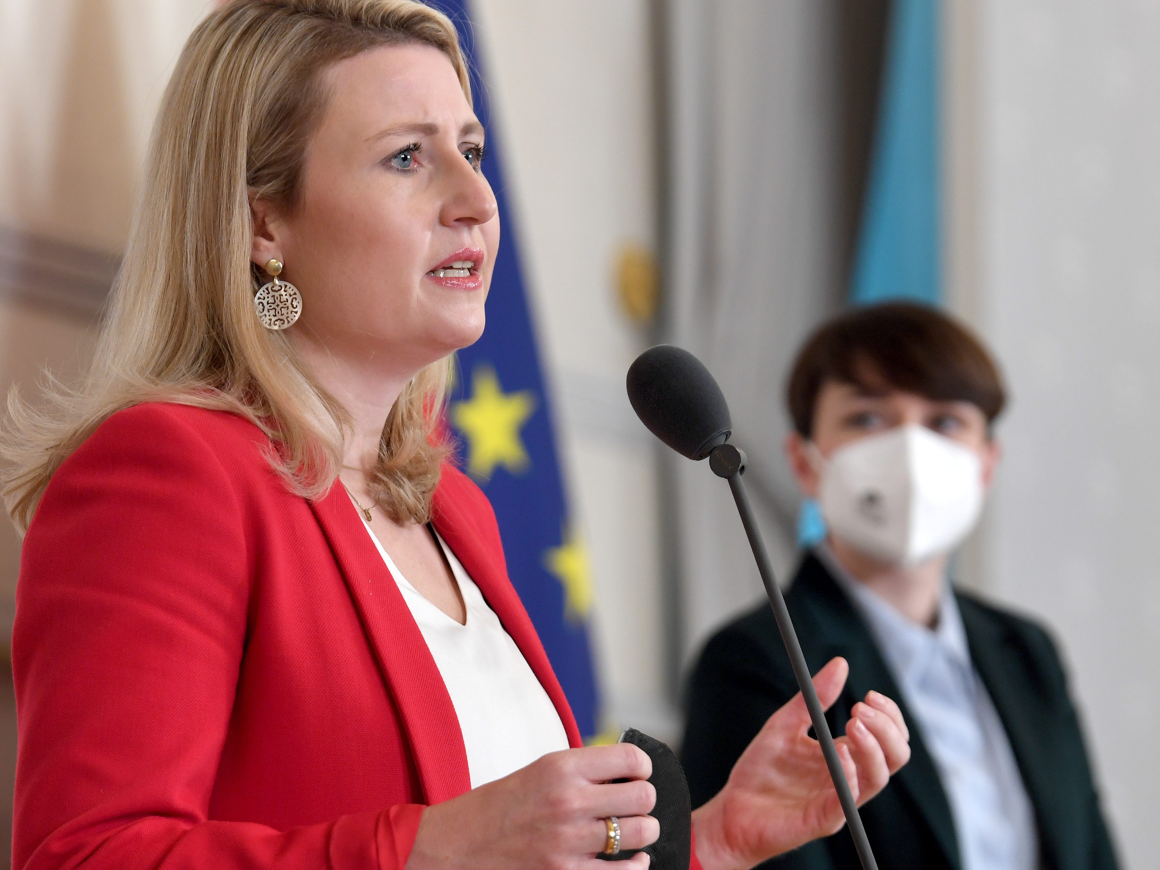 Medienministerin Susanne Raab (ÖVP) wird in der für Mittwoch angekündigten Pressekonferenz Details vorstellen. Medienministerin Susanne Raab (ÖVP) wird in der für Mittwoch angekündigten Pressekonferenz Details vorstellen.