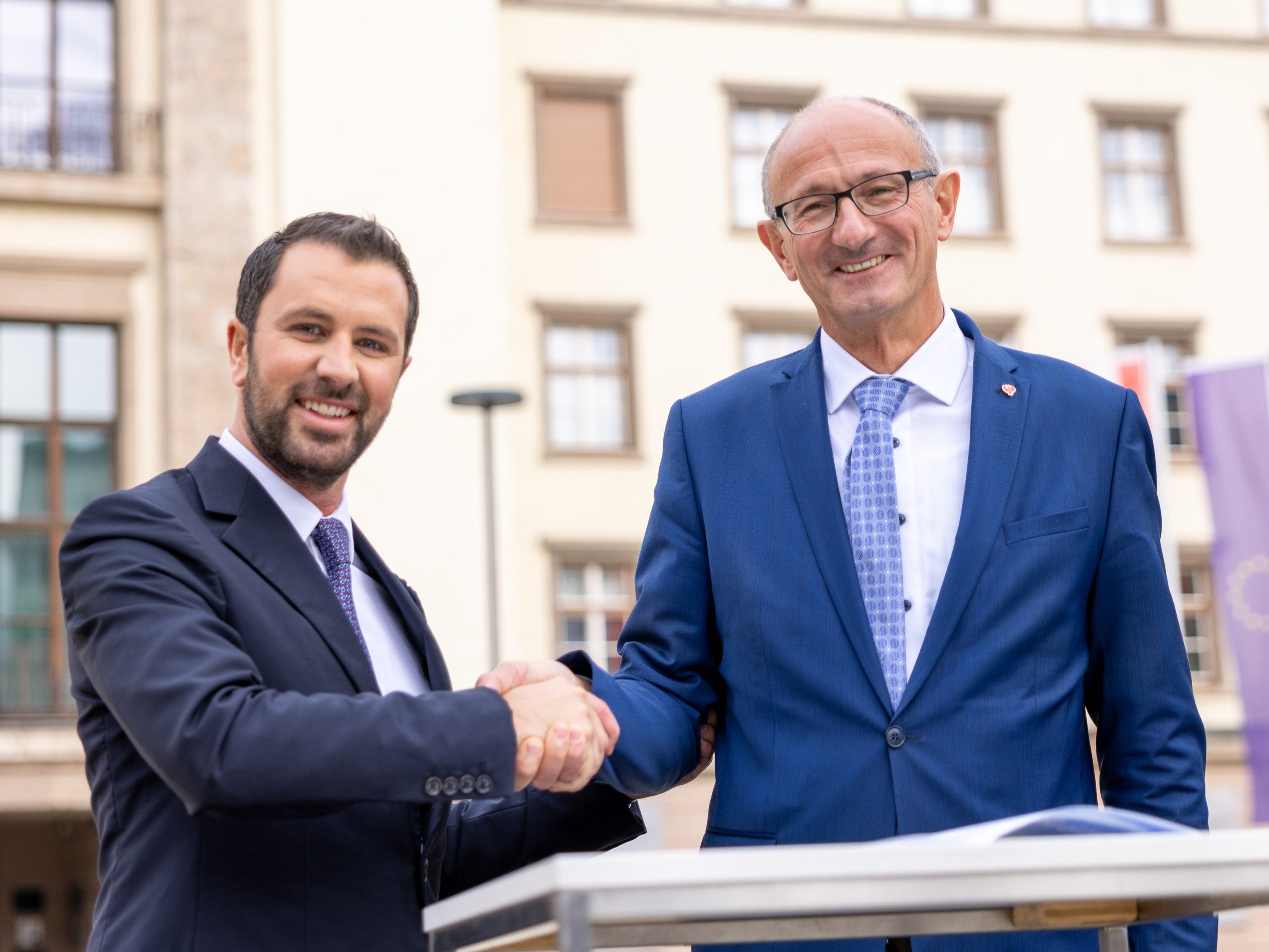 Tirols neuer Landeshauptmann heißt Anton Mattle. Tirols neuer Landeshauptmann heißt Anton Mattle.