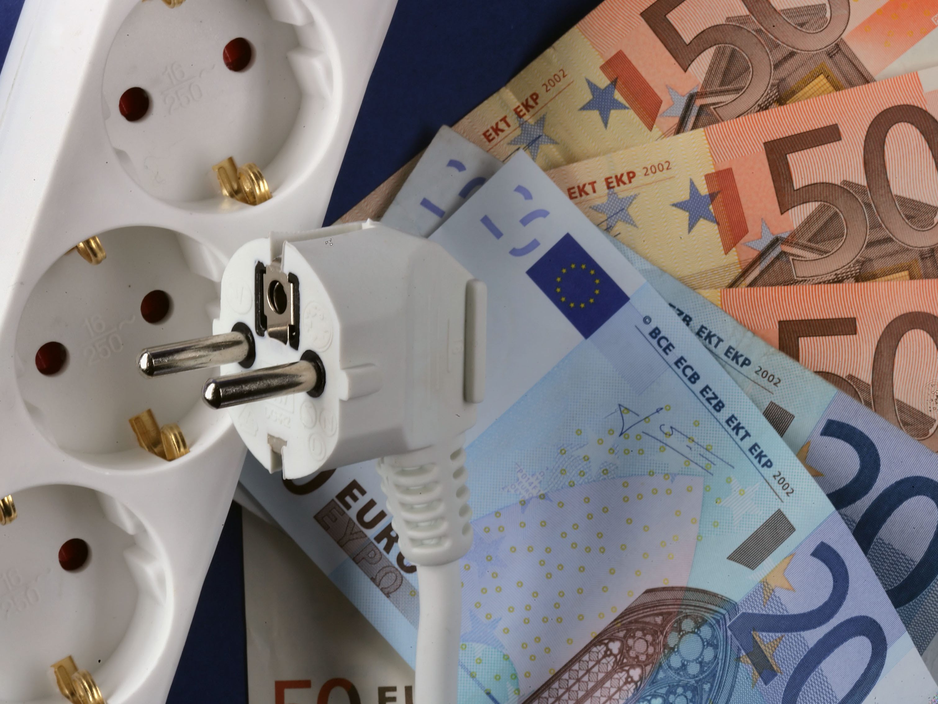 Der Energieanbieter Maxenergy soll seinen Kunden trotz Preisgarantien vorzeitig gekündigt haben.