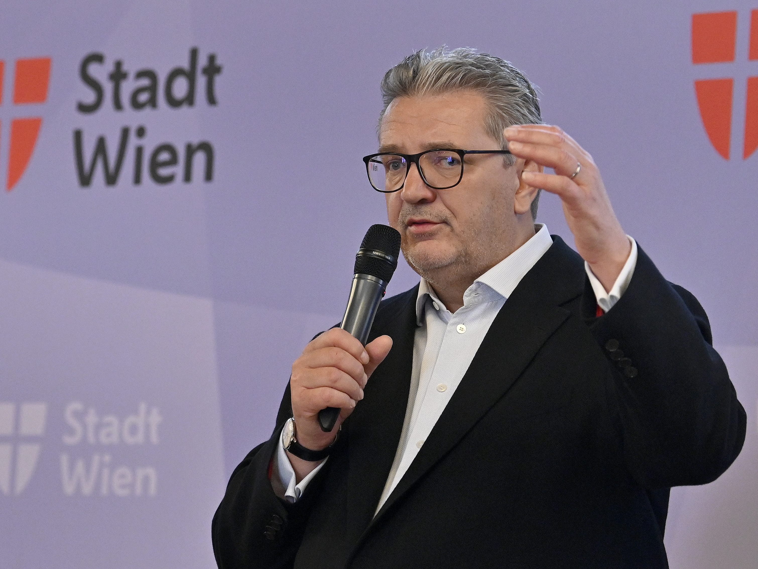 Das Büro von Sozialstadtrat Peter Hacker verkündetete die "Energieunterstützung Plus". Das Büro von Sozialstadtrat Peter Hacker verkündetete die "Energieunterstützung Plus".