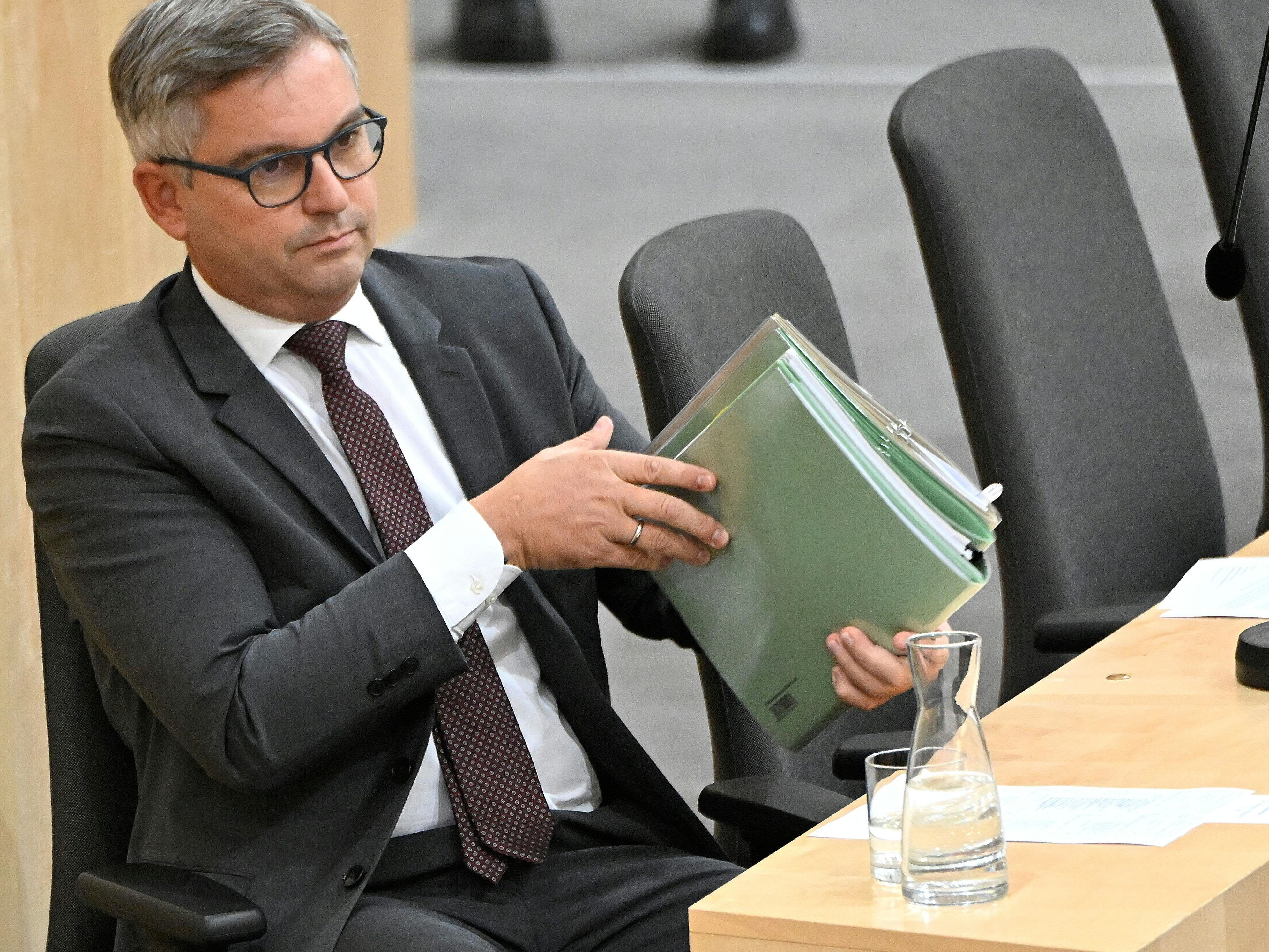 Magnus Brunner fordert eine Prüfung der Lockerung der Immobilienkredit-Vergabe. Magnus Brunner fordert eine Prüfung der Lockerung der Immobilienkredit-Vergabe.