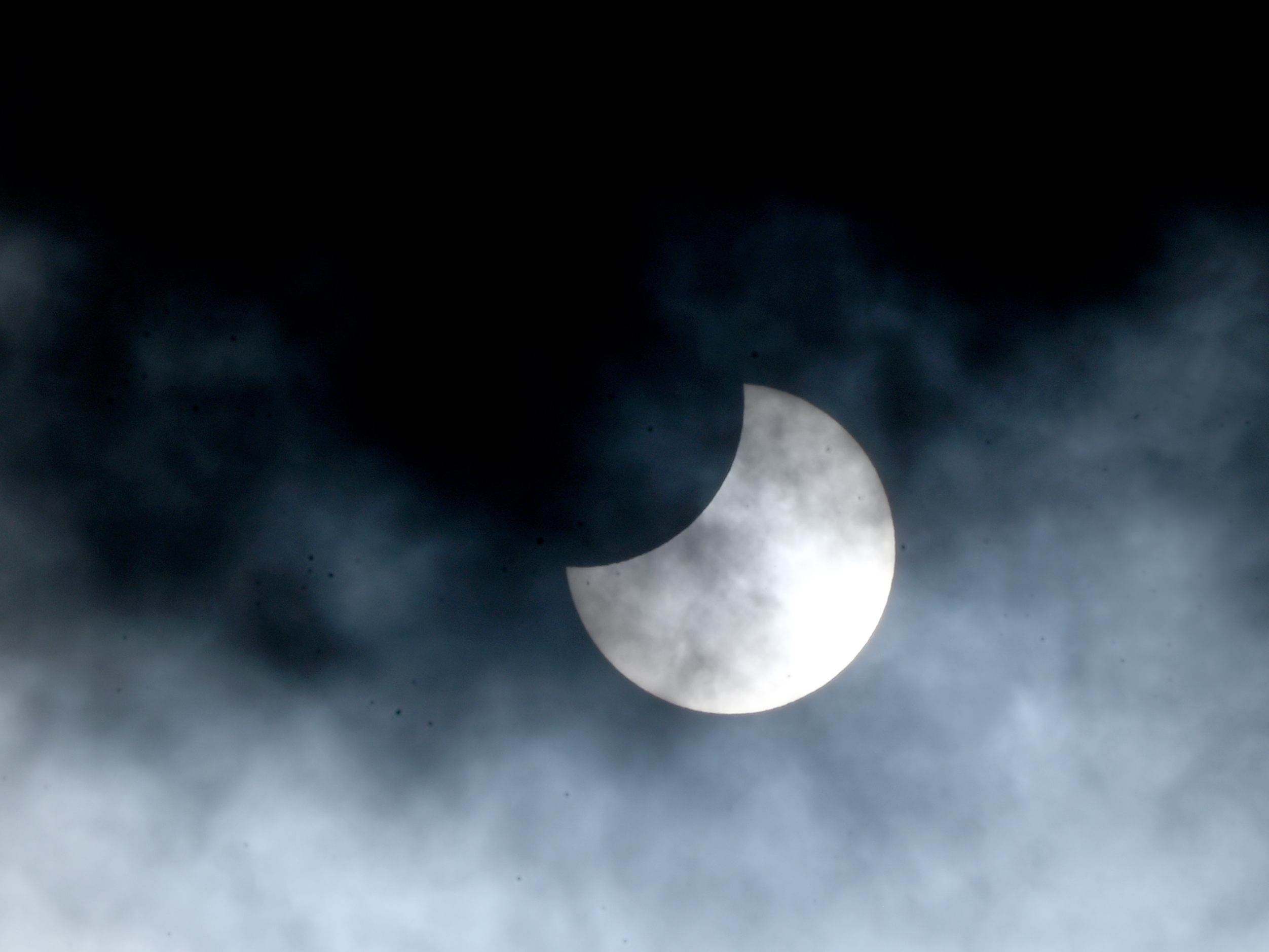 Die partielle Sonnenfinsternis war am Dienstag auch in Österreich zu sehen. Die partielle Sonnenfinsternis war am Dienstag auch in Österreich zu sehen.