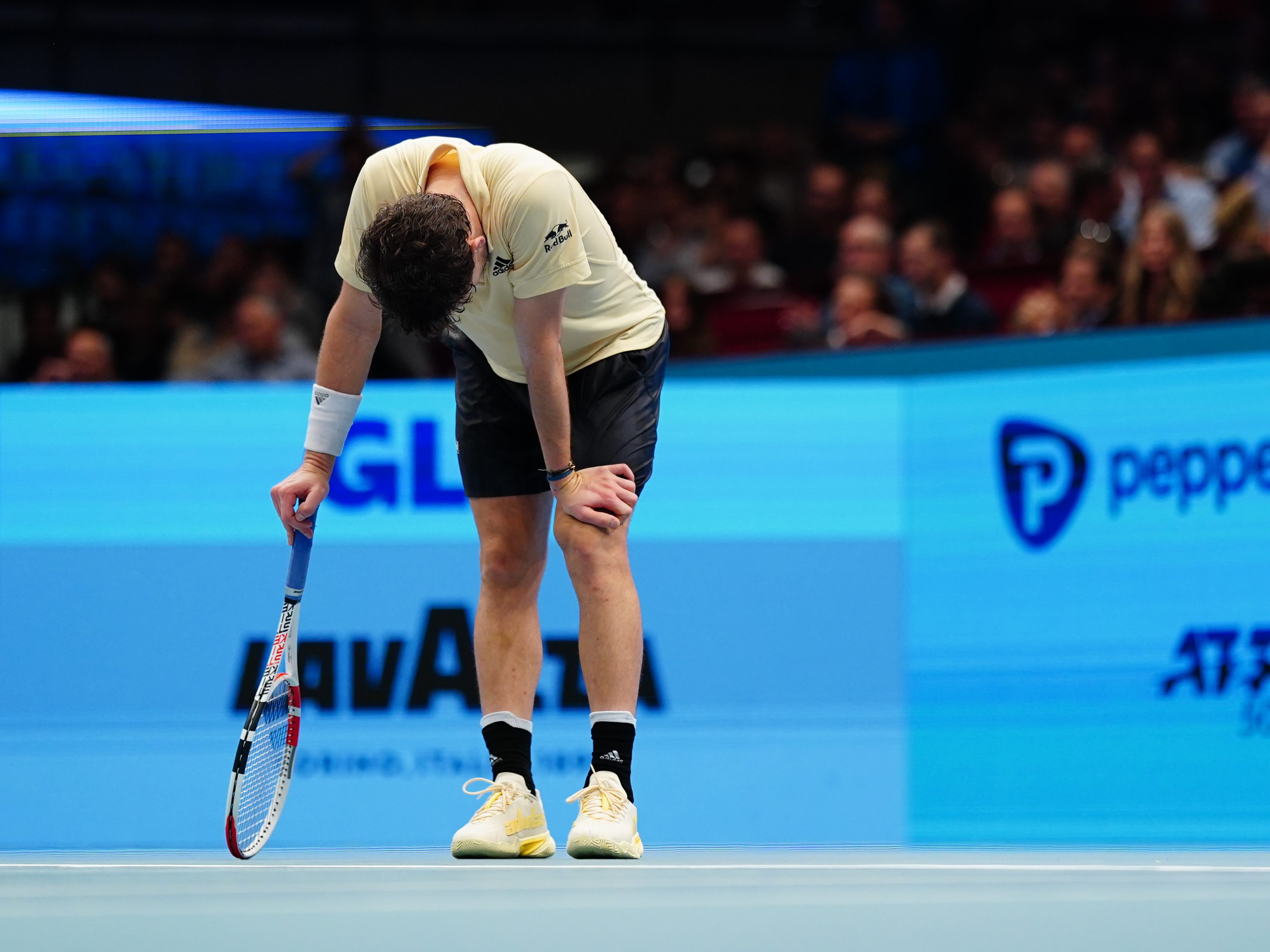 Thiem muss sich gegen Medwedew in zwei Sätzen geschlagen geben.