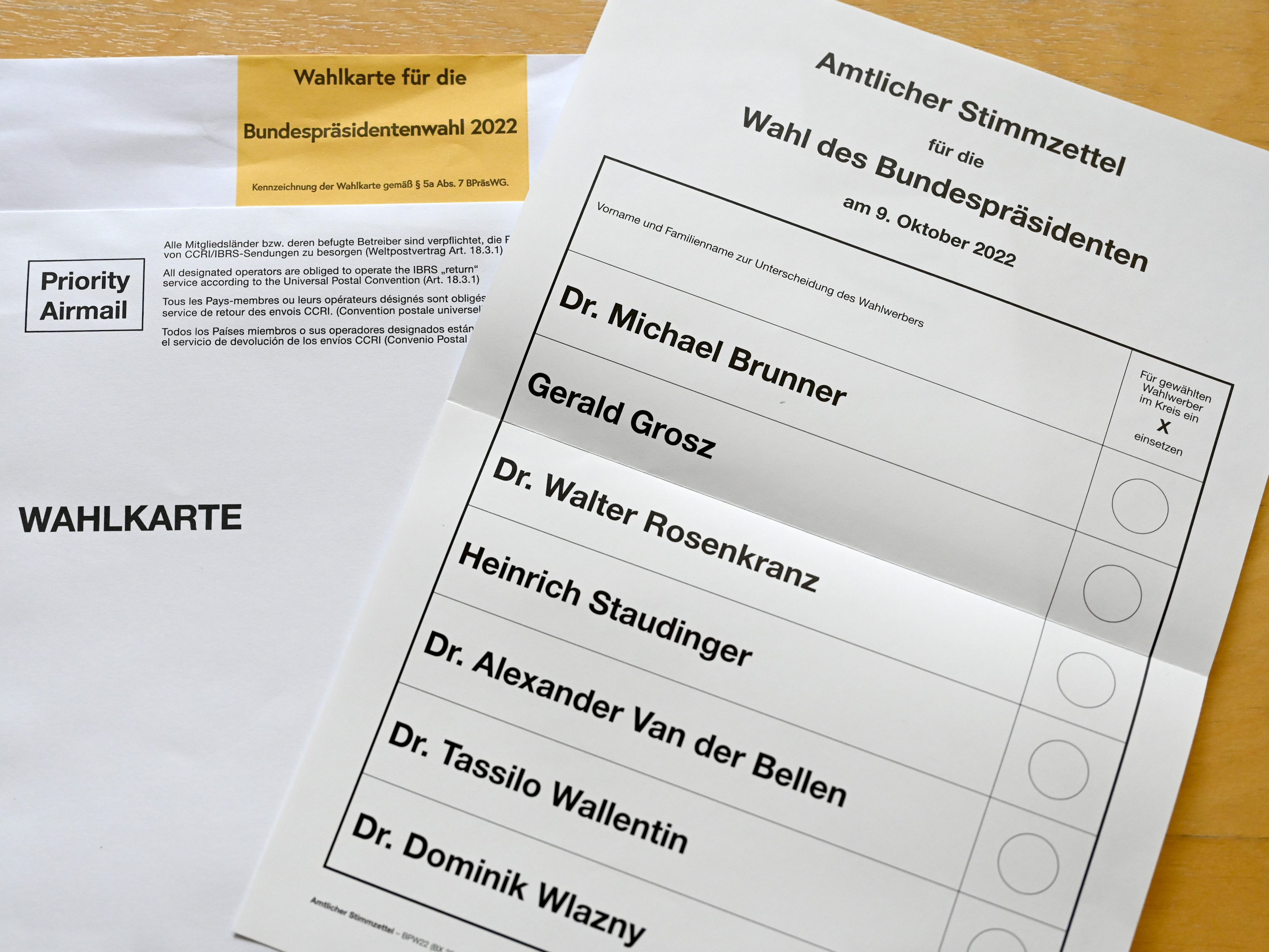 Persönliche Anträge noch bis Freitag 12.00 Uhr Persönliche Anträge noch bis Freitag 12.00 Uhr