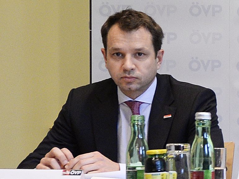 Die Aussagen von Ex-ÖBAG-Chef Thomas Schmid erhärten die Verdachtslage in der ÖVP-Affäre rudn um Ex-Kanzler Sebastian Kurz (ÖVP).